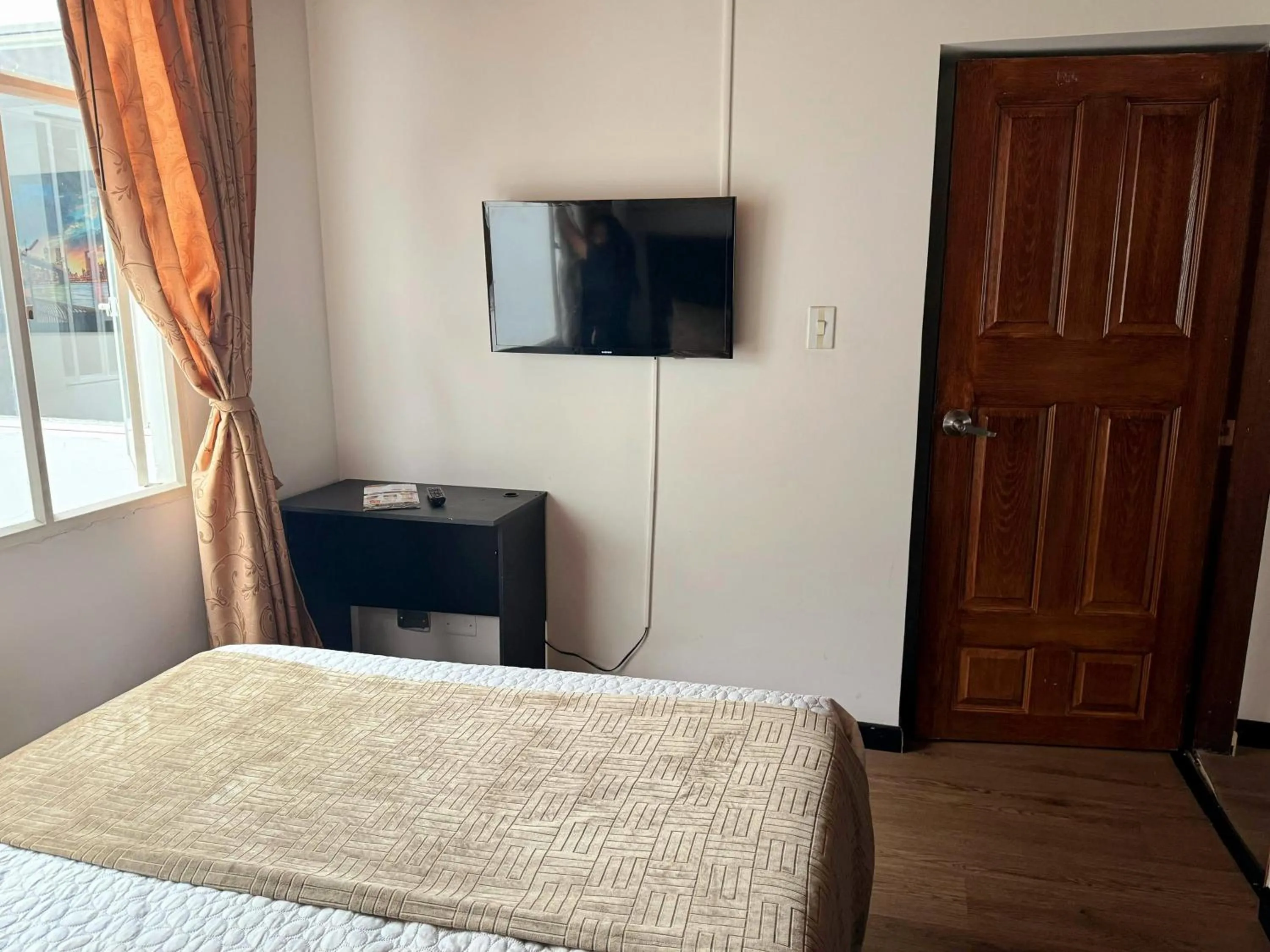 Classic Quadruple Room in Oporto 83