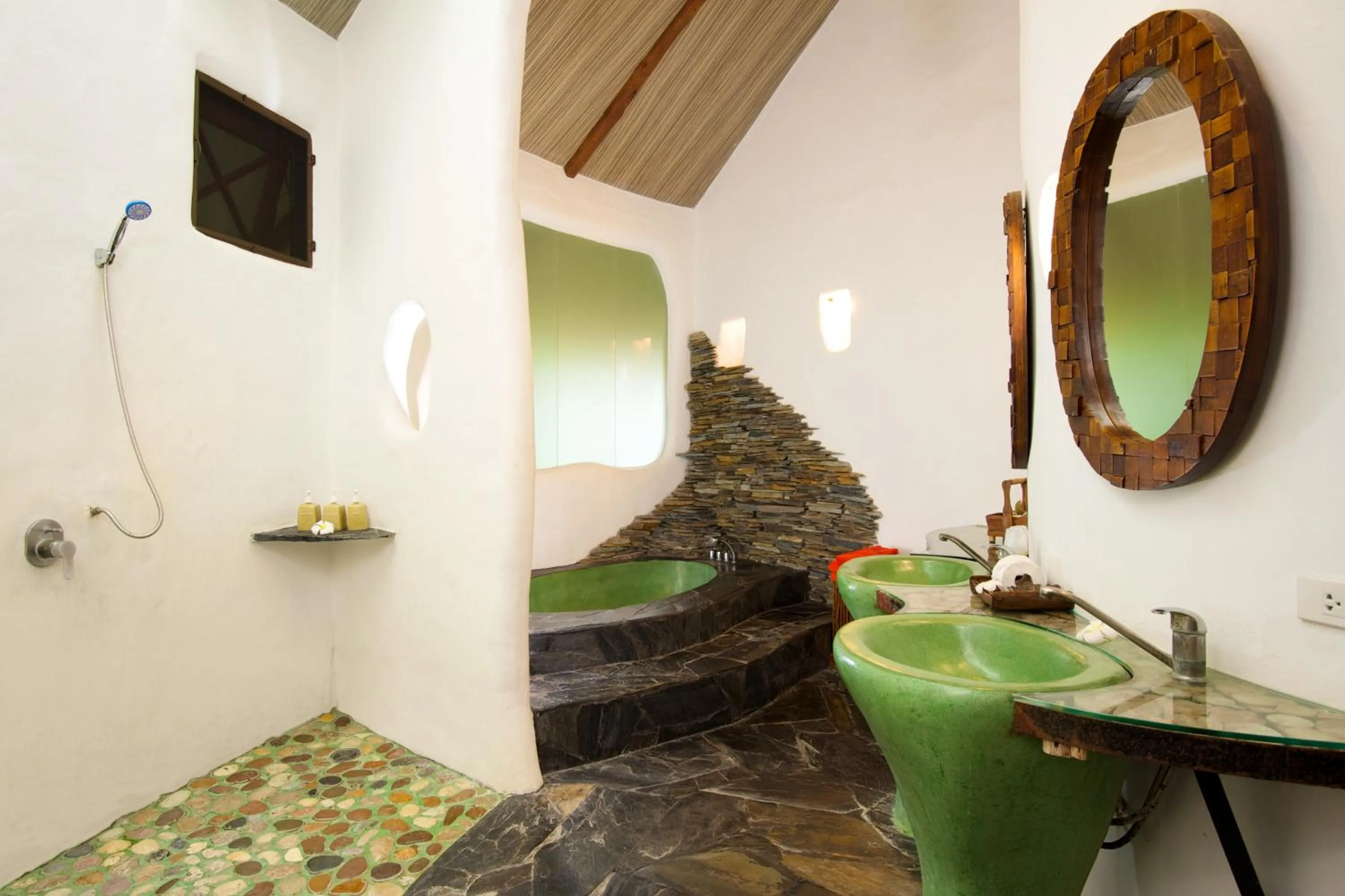 Whitesand Sala Villa in Koh Tao Cabana