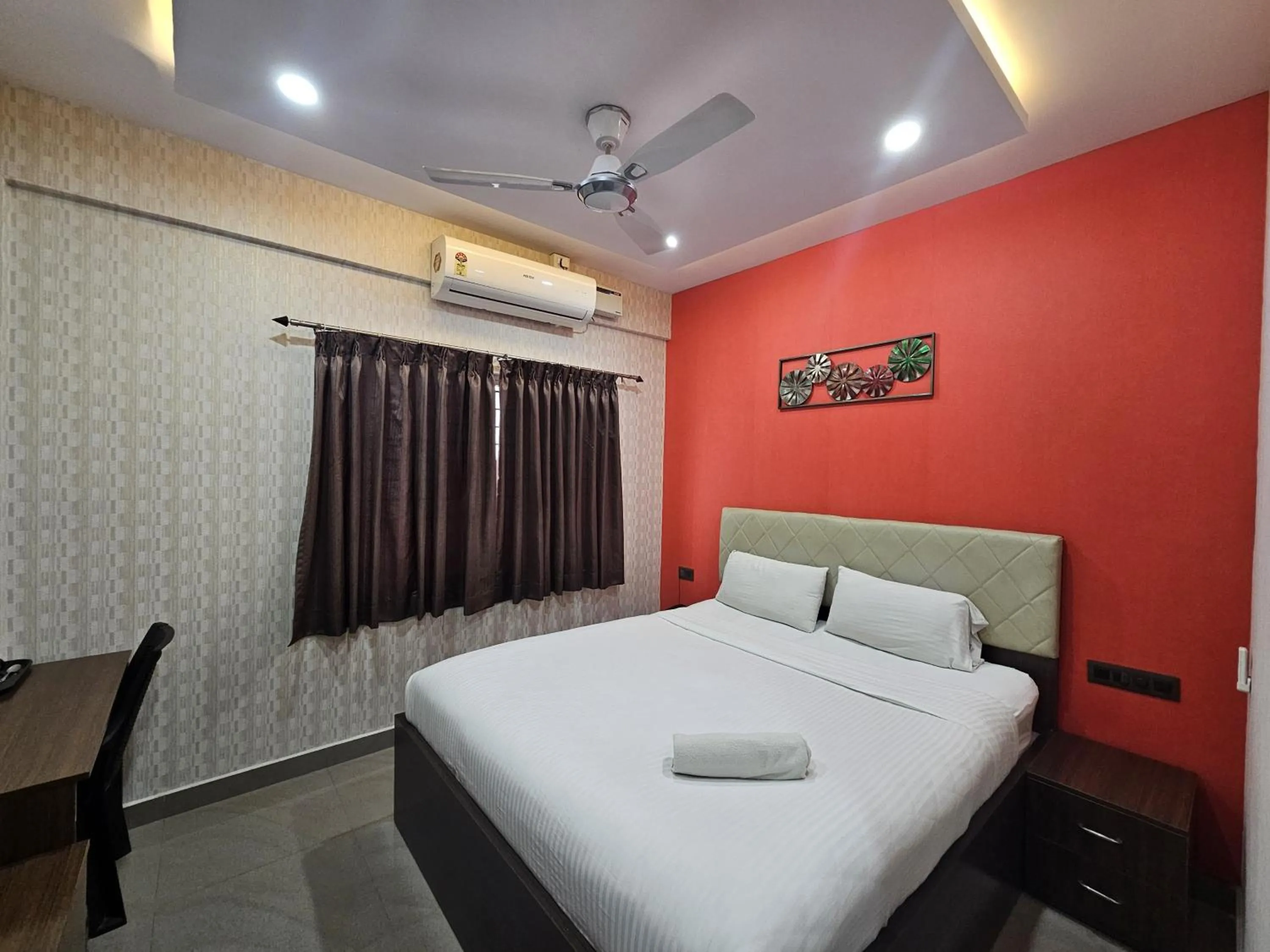 Deluxe King Room in The Urban Nest