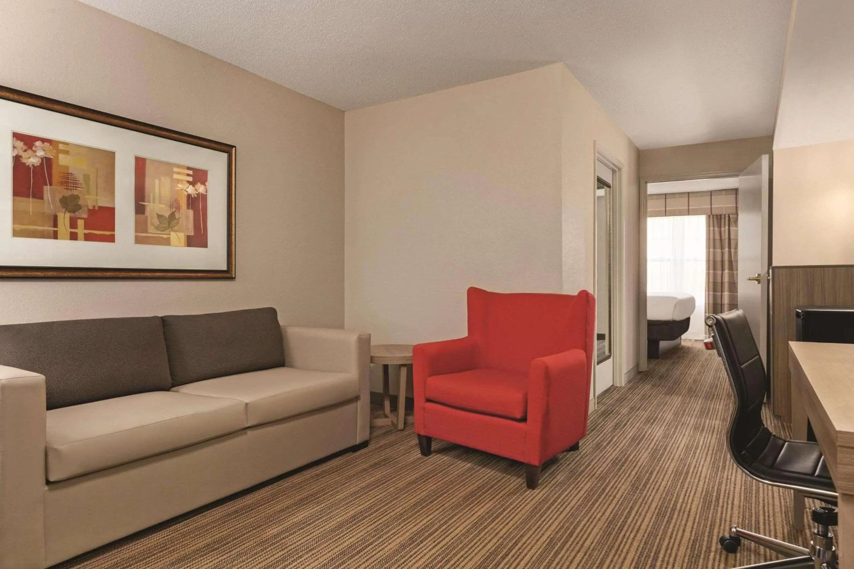 One-Bedroom King Suite - Non-Smoking in Country Inn & Suites by Radisson, Georgetown, KY