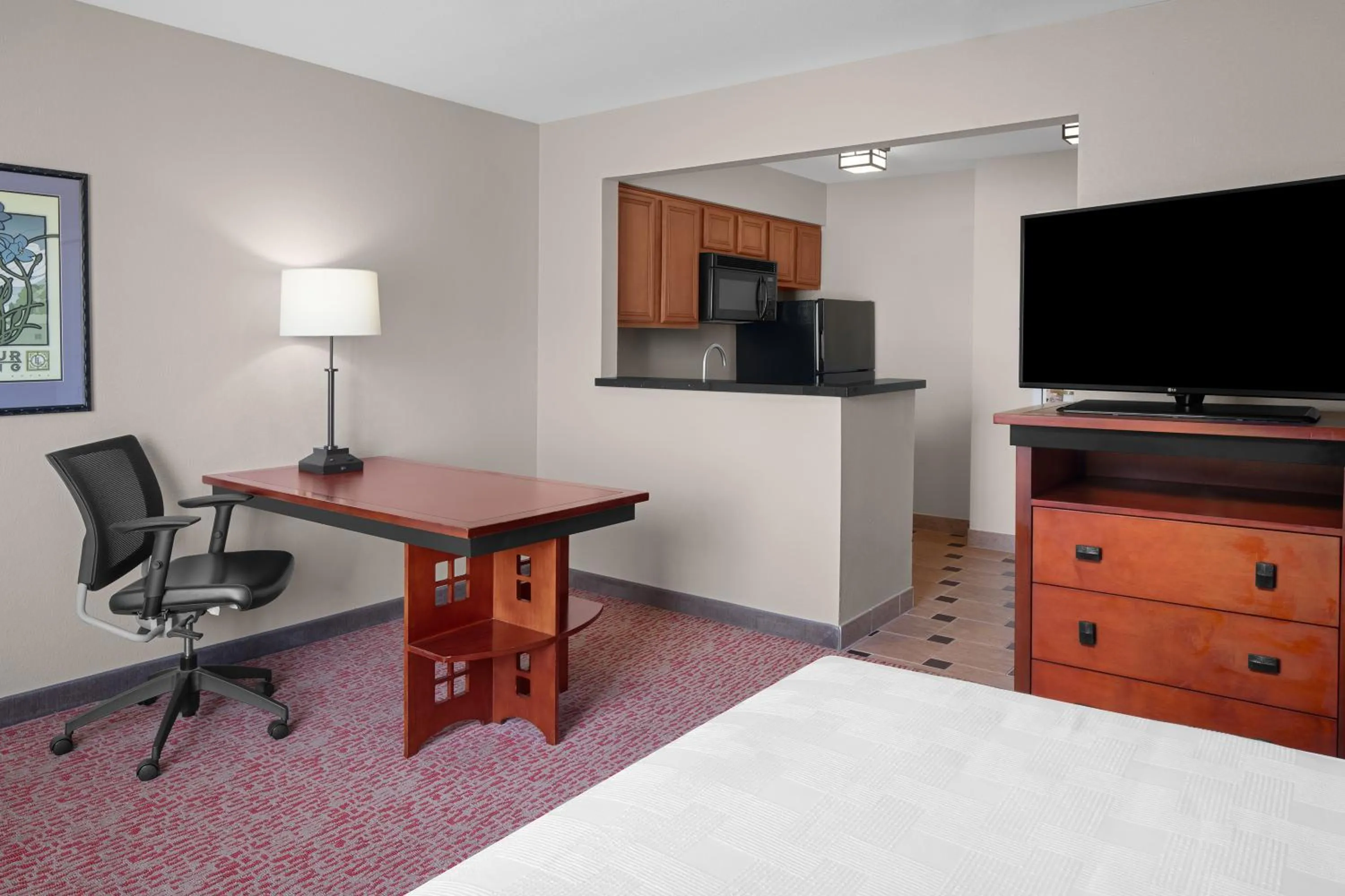Studio Suite - Disability Access in Larkspur Landing Extended Stay Suites Roseville