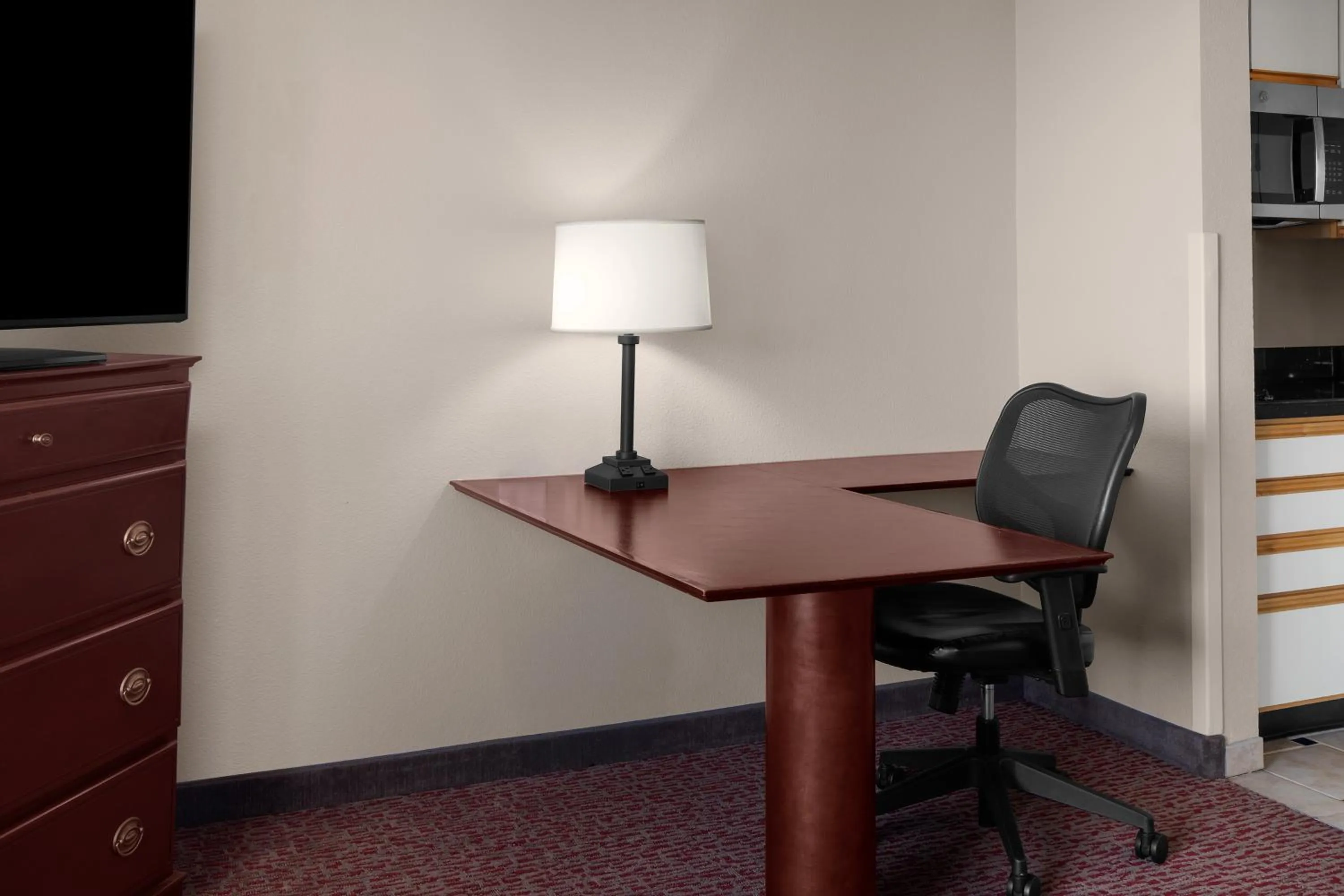 Studio Suite - Disability Access in Larkspur Landing Extended Stay Suites Sacramento