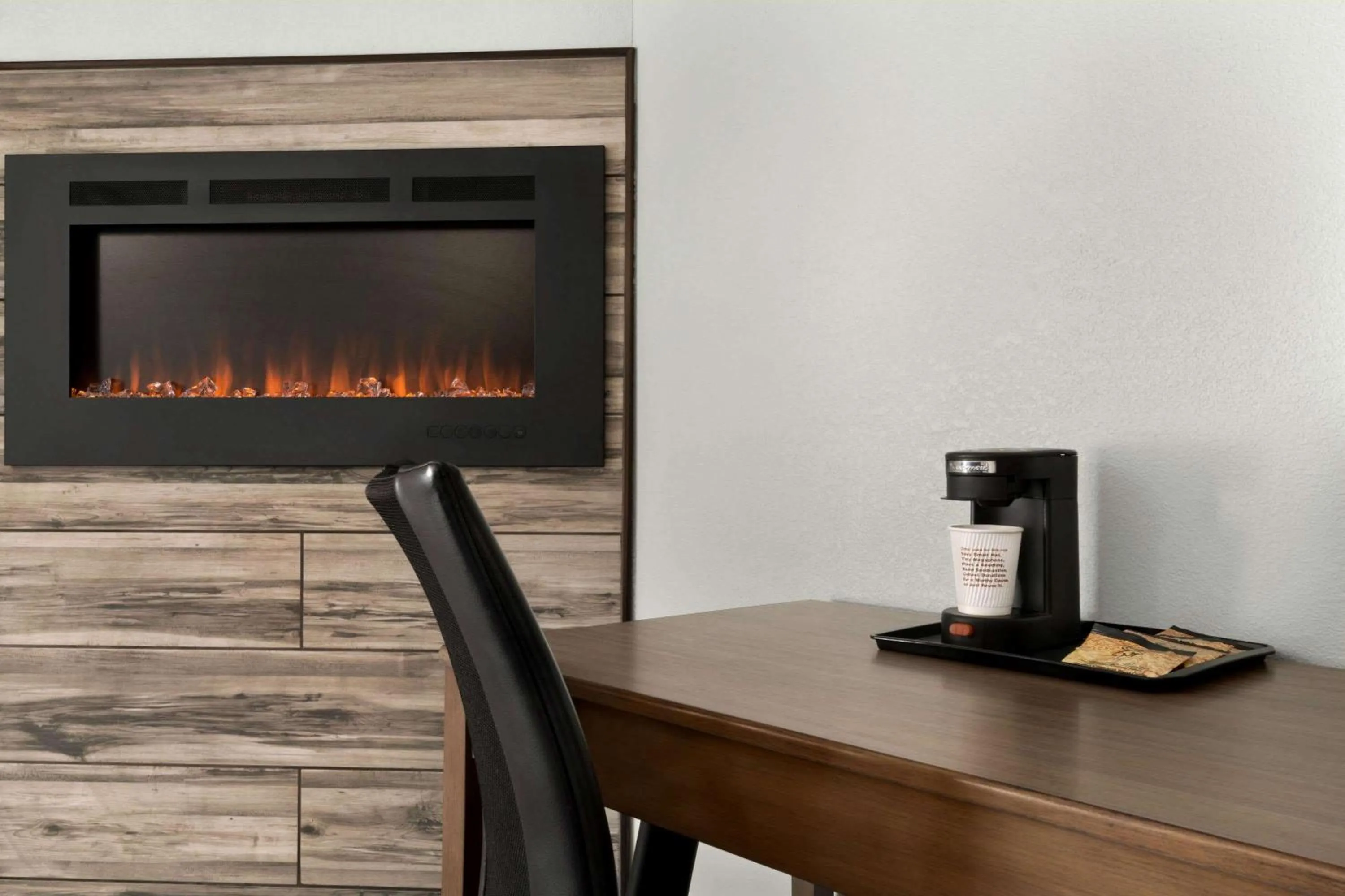 Superior King Room in Gatlinburg River Inn