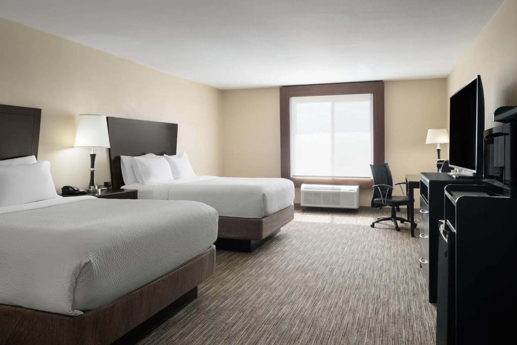 Queen Suite with Two Queen Beds in Holiday Inn Express and Suites Snyder by IHG