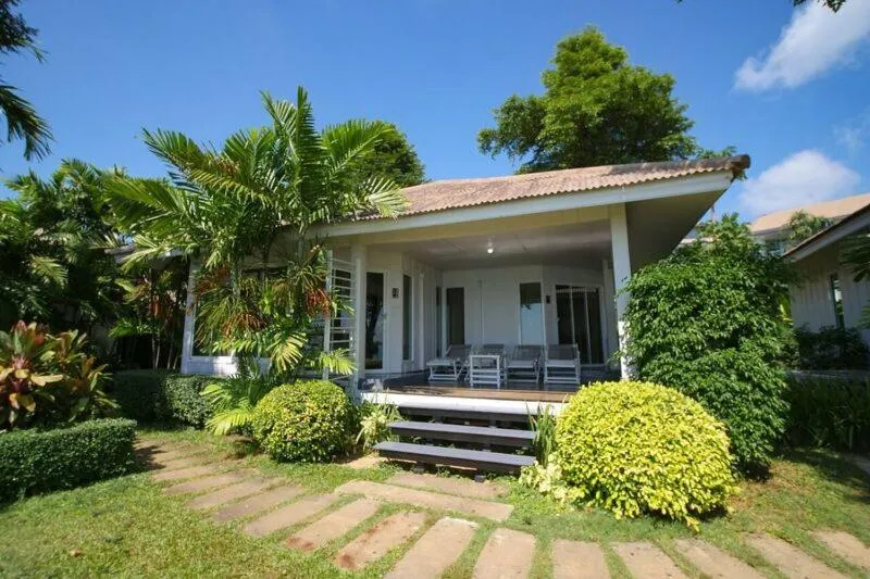 Family Bungalow in Makathanee Resort