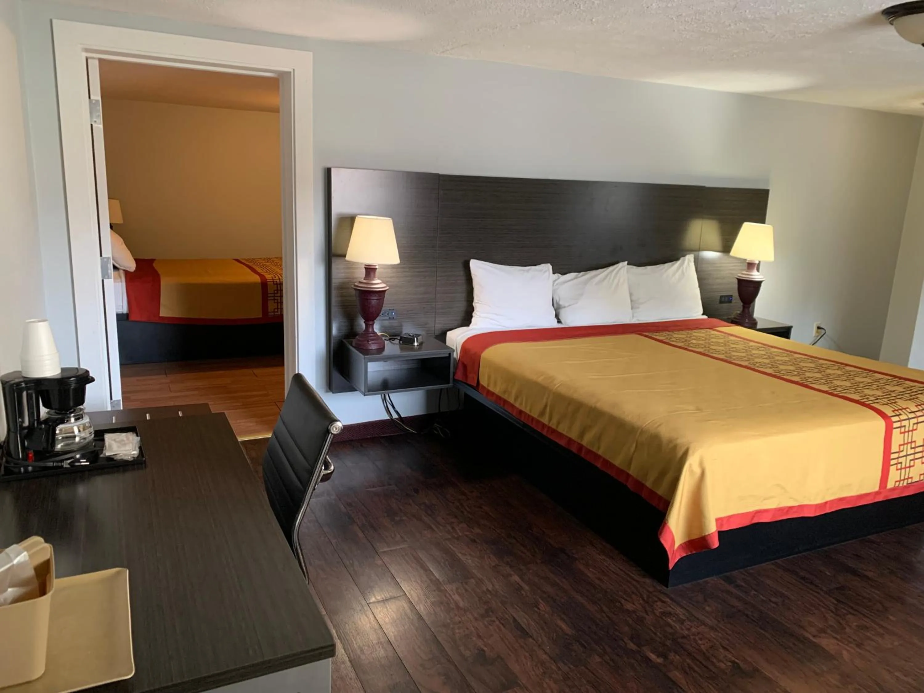 Two-Bedroom Suite - Non-Smoking in Pigeon Forge Parkway Inn