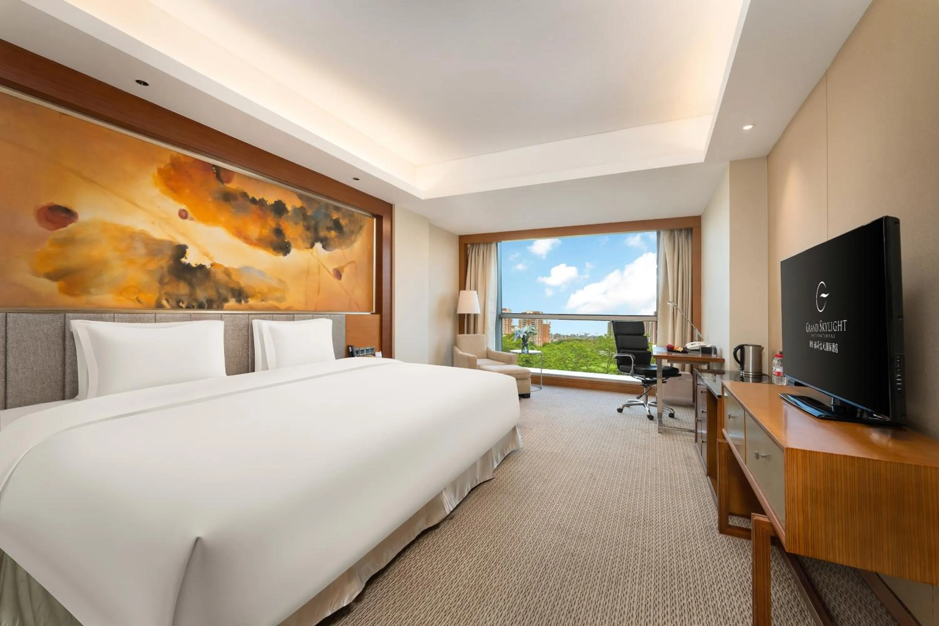 Deluxe Queen Room in Grand Skylight International Hotel Shenzhen Guanlan, Near Metro Station, Huawei, Foxcnn, Shenzhen North Railway