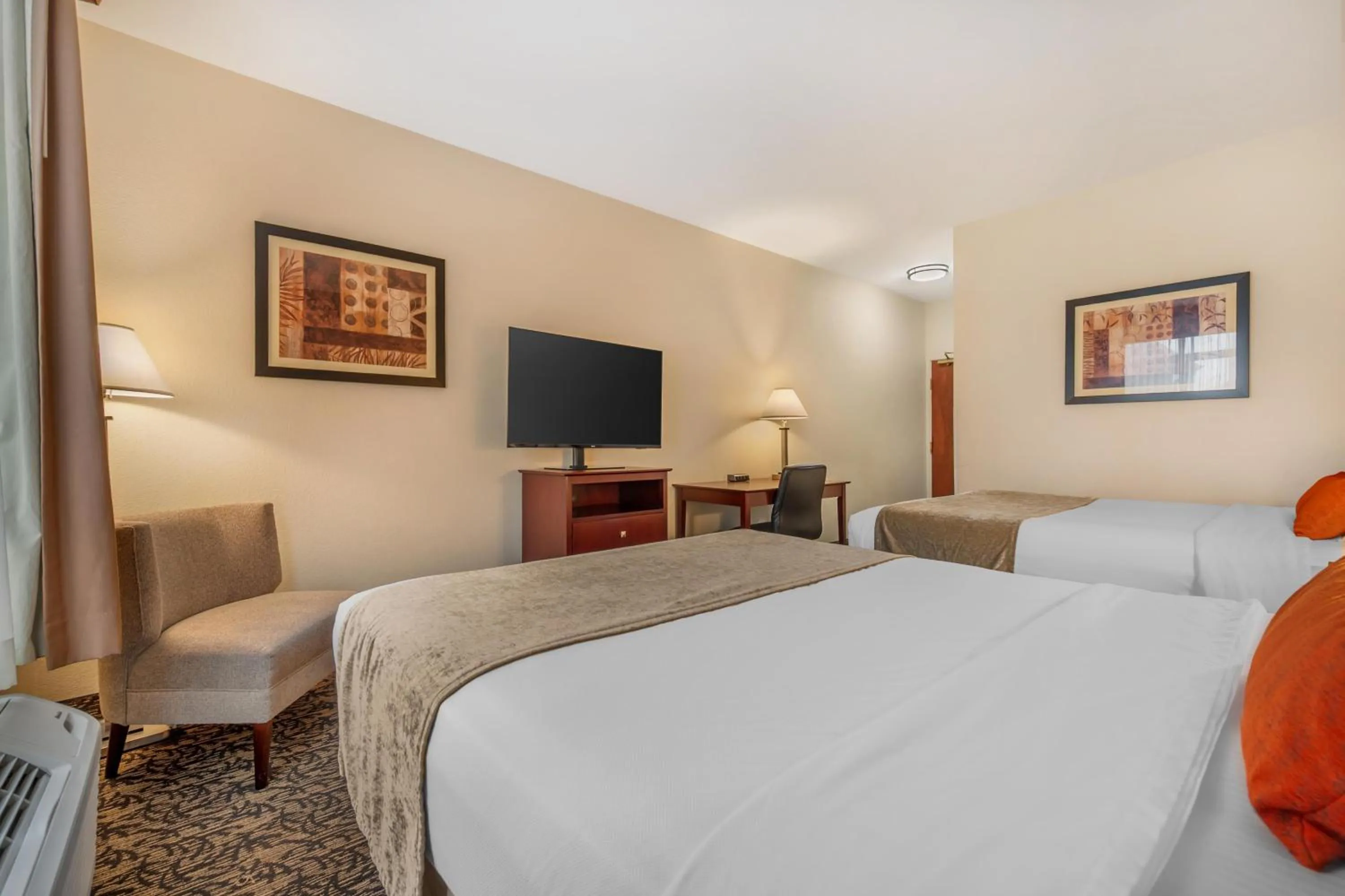 Queen Room with Two Queen Beds in Best Western Plus Boulder Louisville