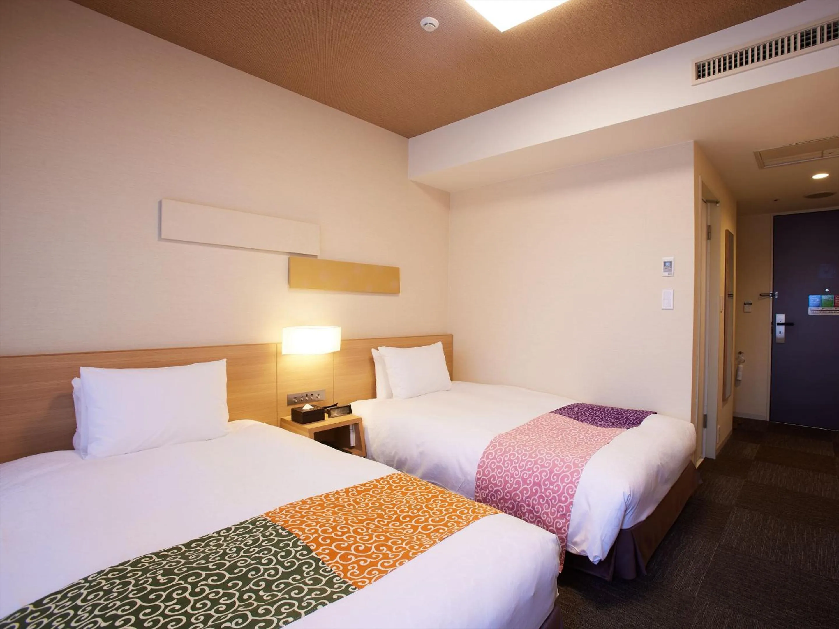 Economy Twin Room - single occupancy in Kyoto Hot Spring Hatoya Zuihokaku Hotel