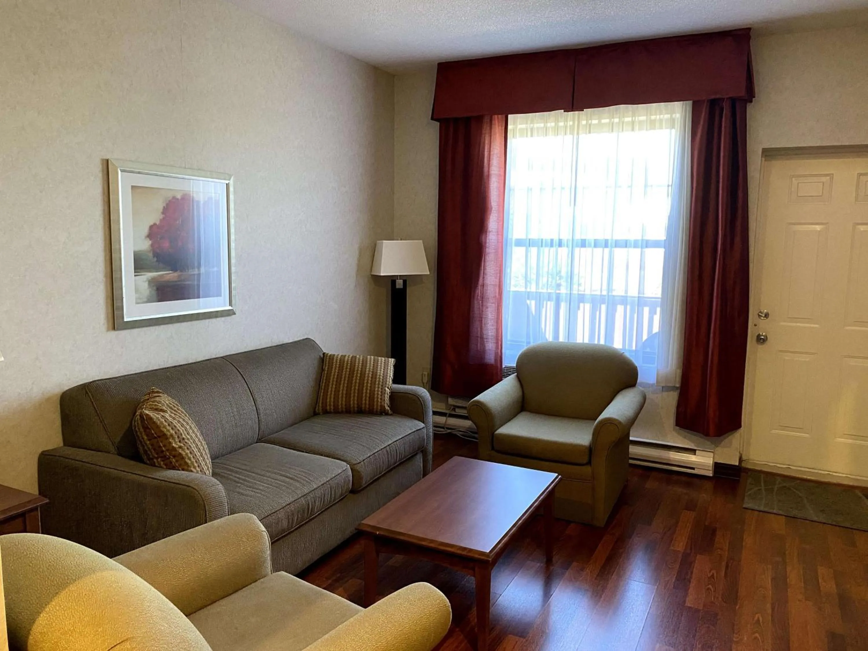 King Suite with Sofa Bed - Non-Smoking in Best Western Glengarry