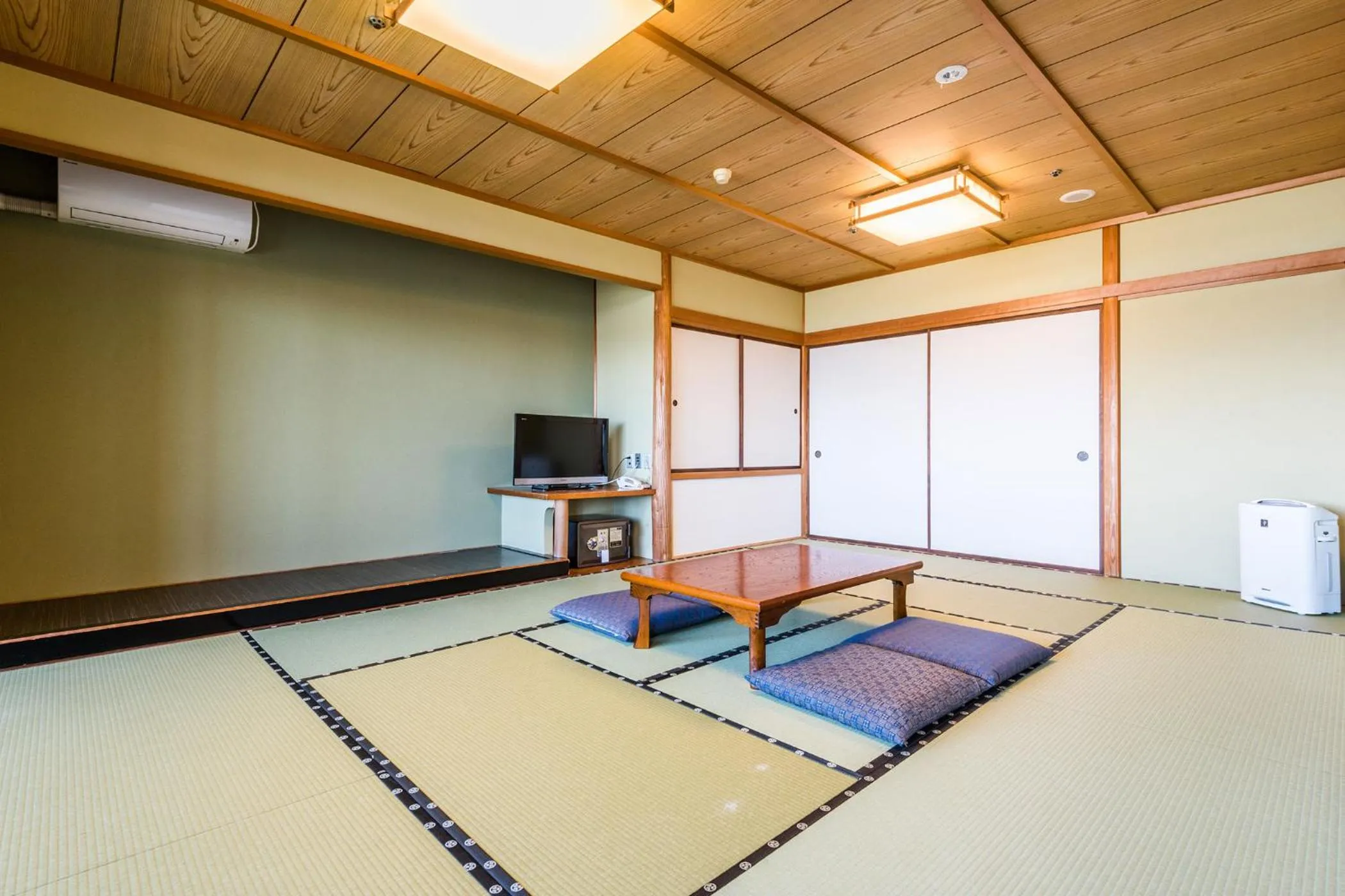 Standard Japanese-Style-Room 46 square yards - single occupancy - Indoor Bath - Non-Smoking in Ooedo Onsen Monogatari Nagayama