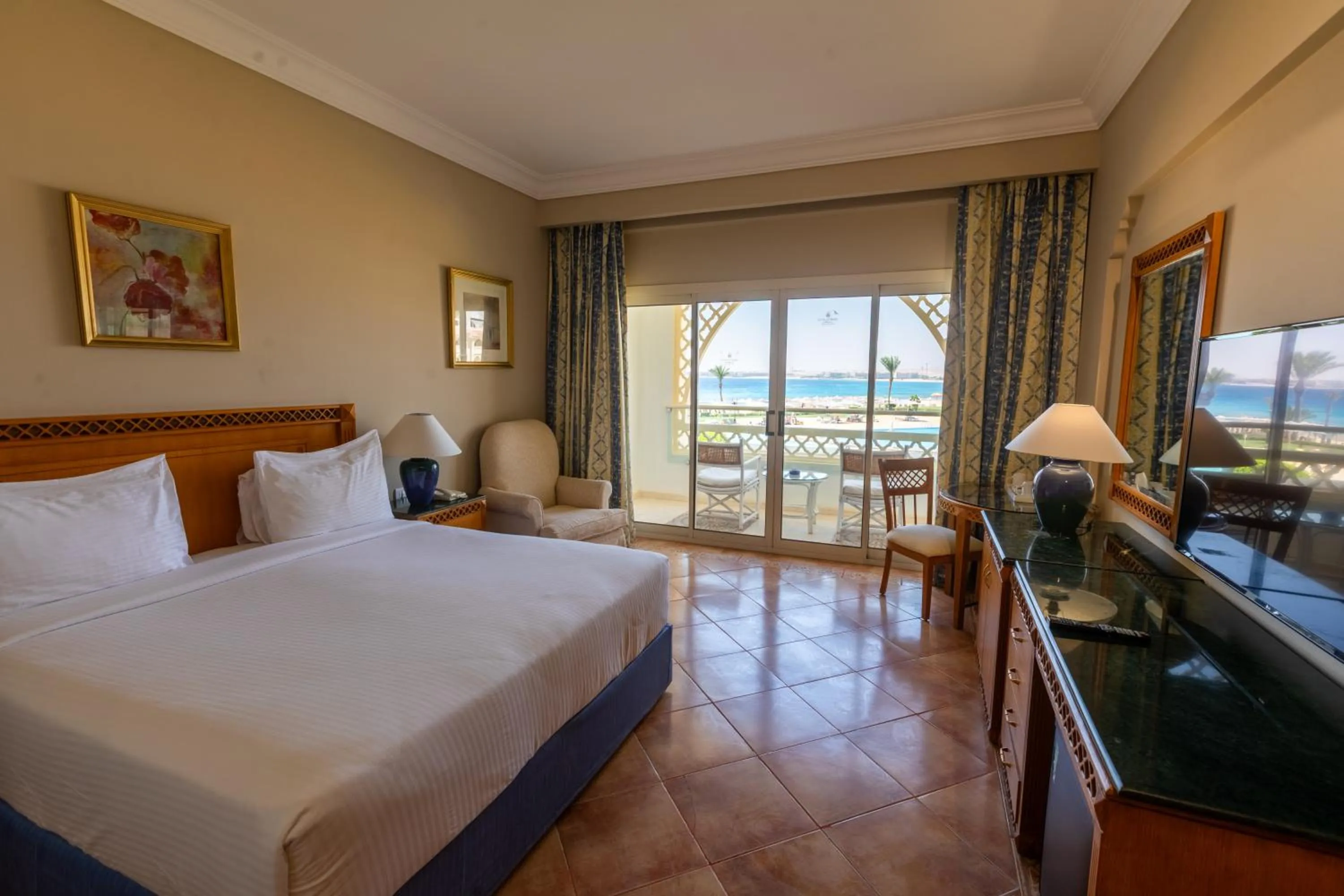 Superior Double Room with Side Sea View in Old Palace Resort Sahl Hasheesh