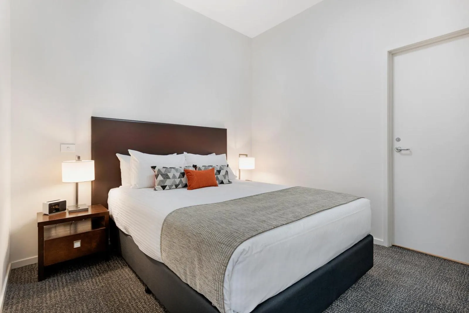 Standard One-Bedroom Apartment in Melbourne CBD Central Apartment Hotel Official