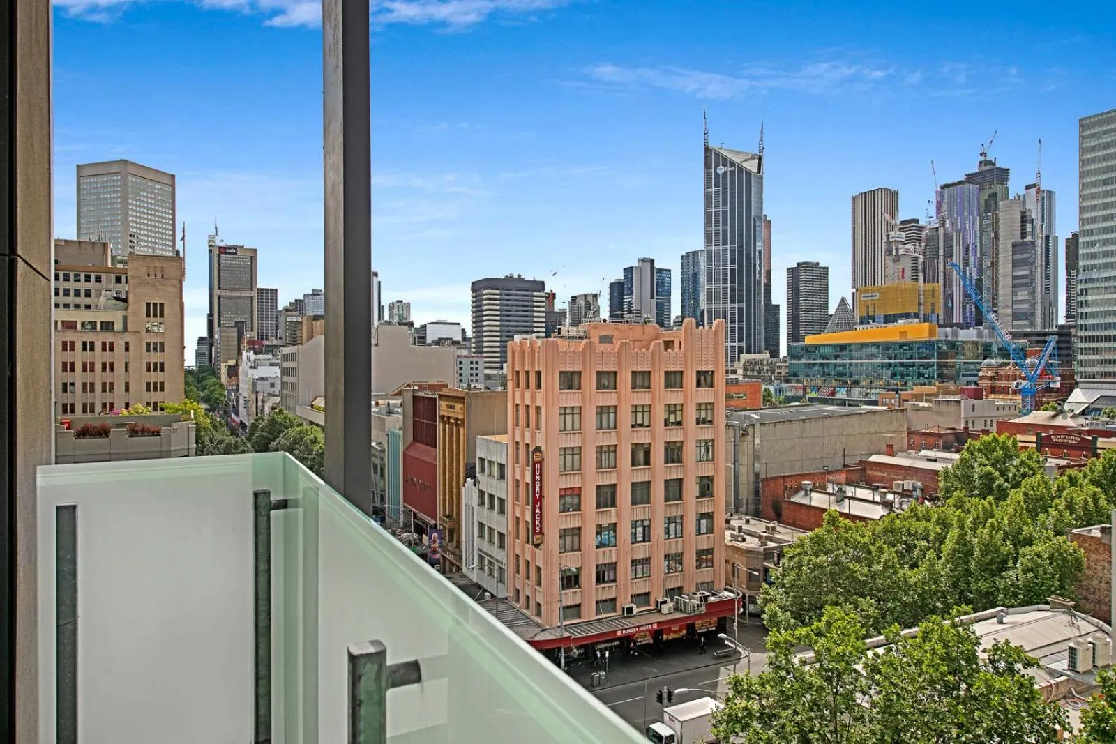 Executive Two-Bedroom Apartment in Melbourne CBD Central Apartment Hotel Official
