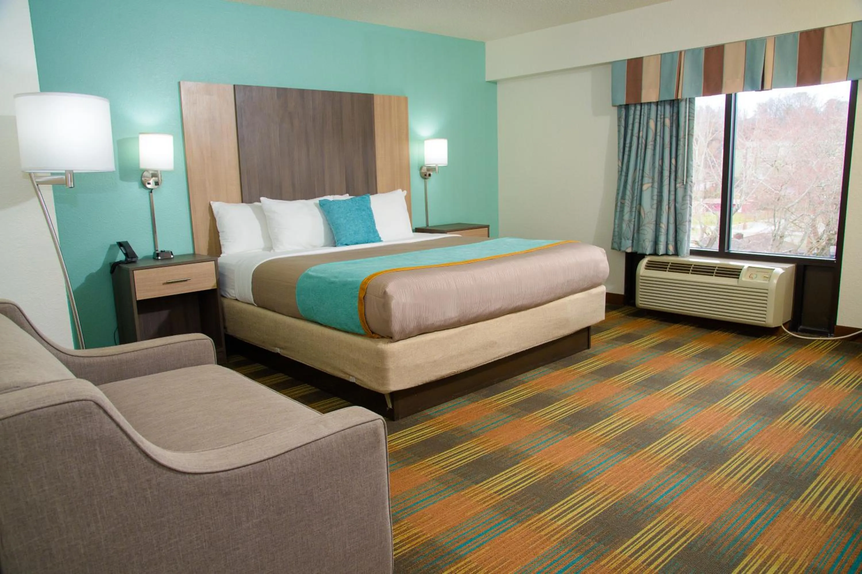 King Room in Pigeon River Inn