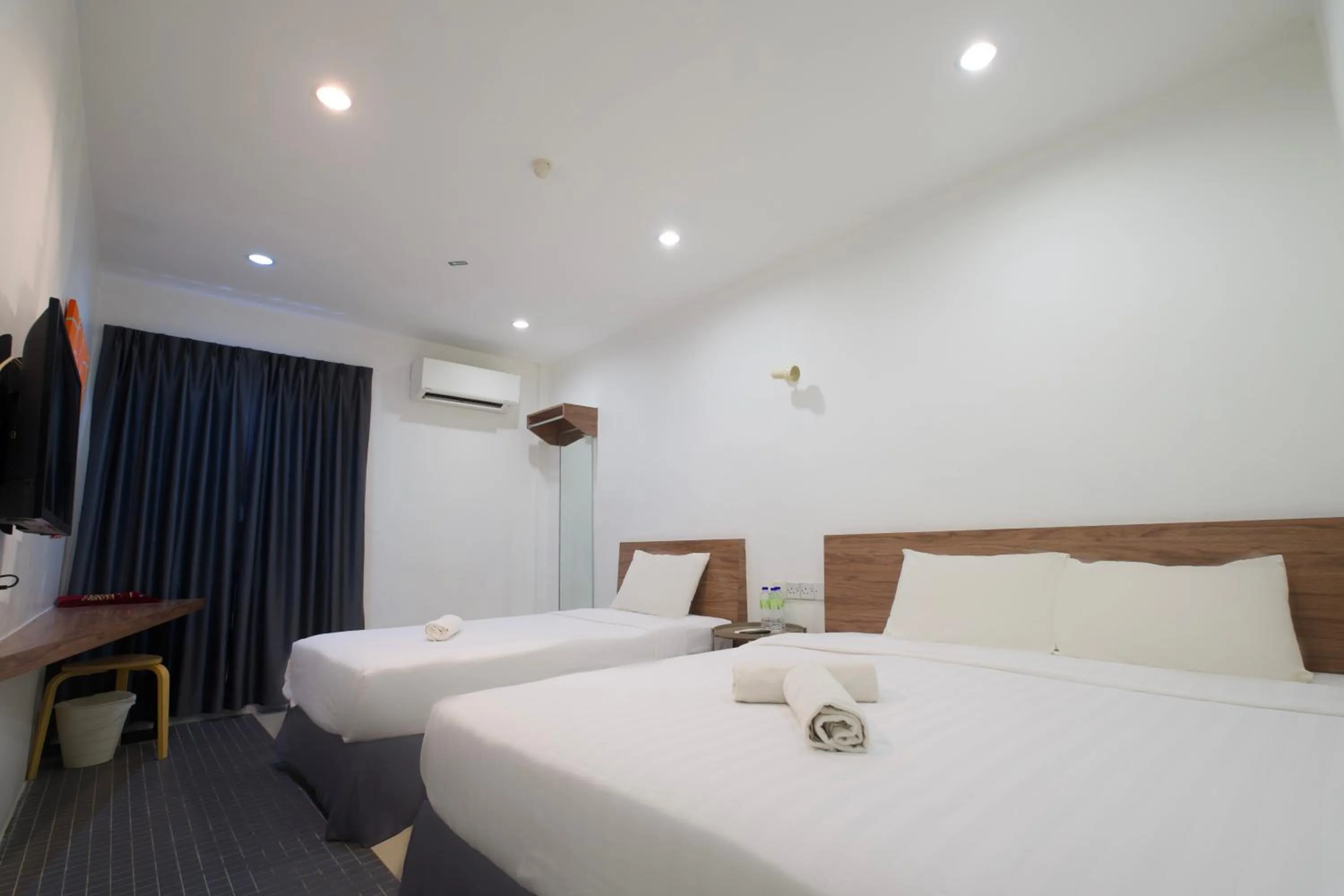 Superior Triple Room with Window in T Hotel Kuala Perlis