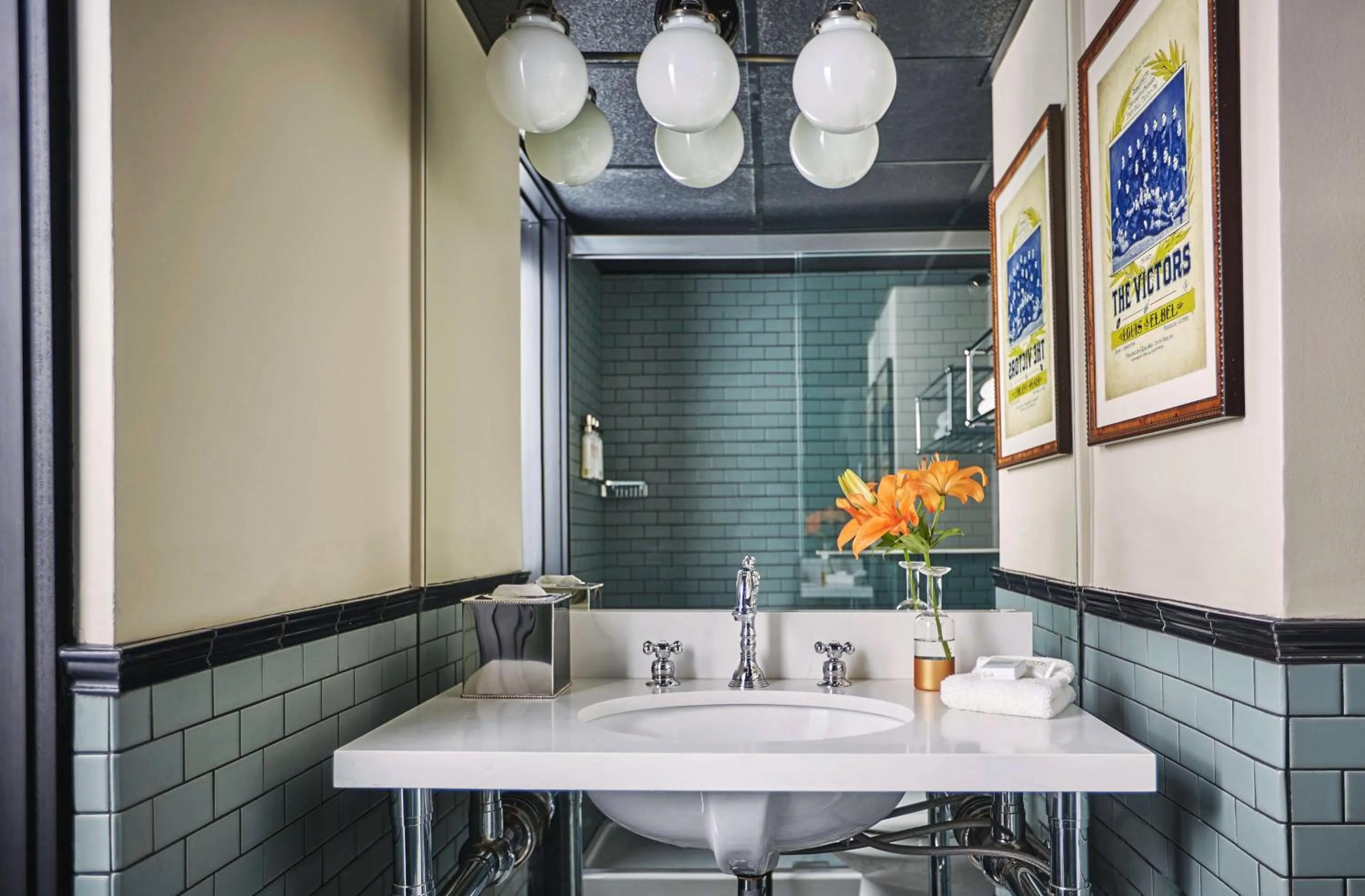 Graduate King Room in Graduate by Hilton Ann Arbor