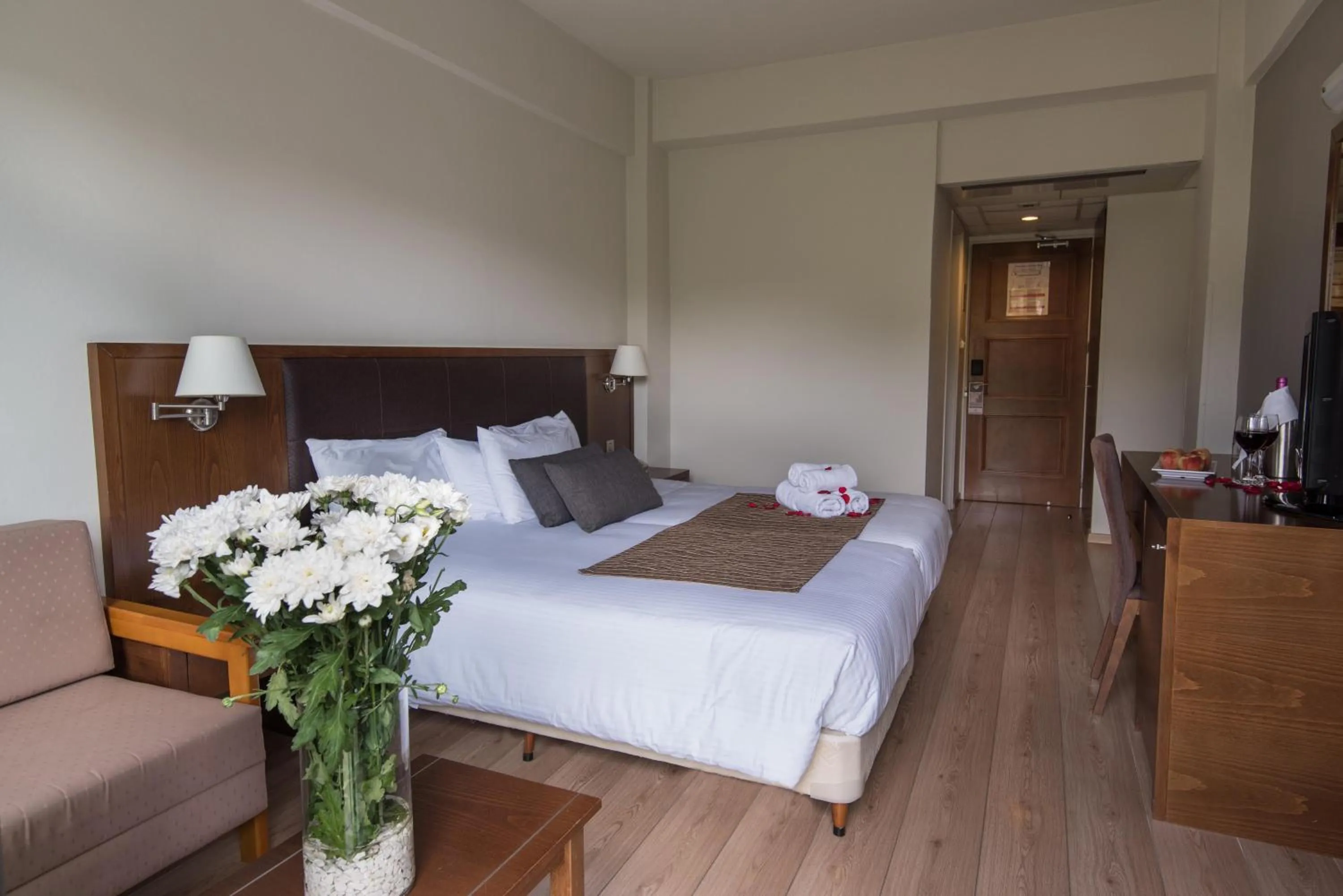 Twin Room - Disability Access in Rodon Hotel and Resort