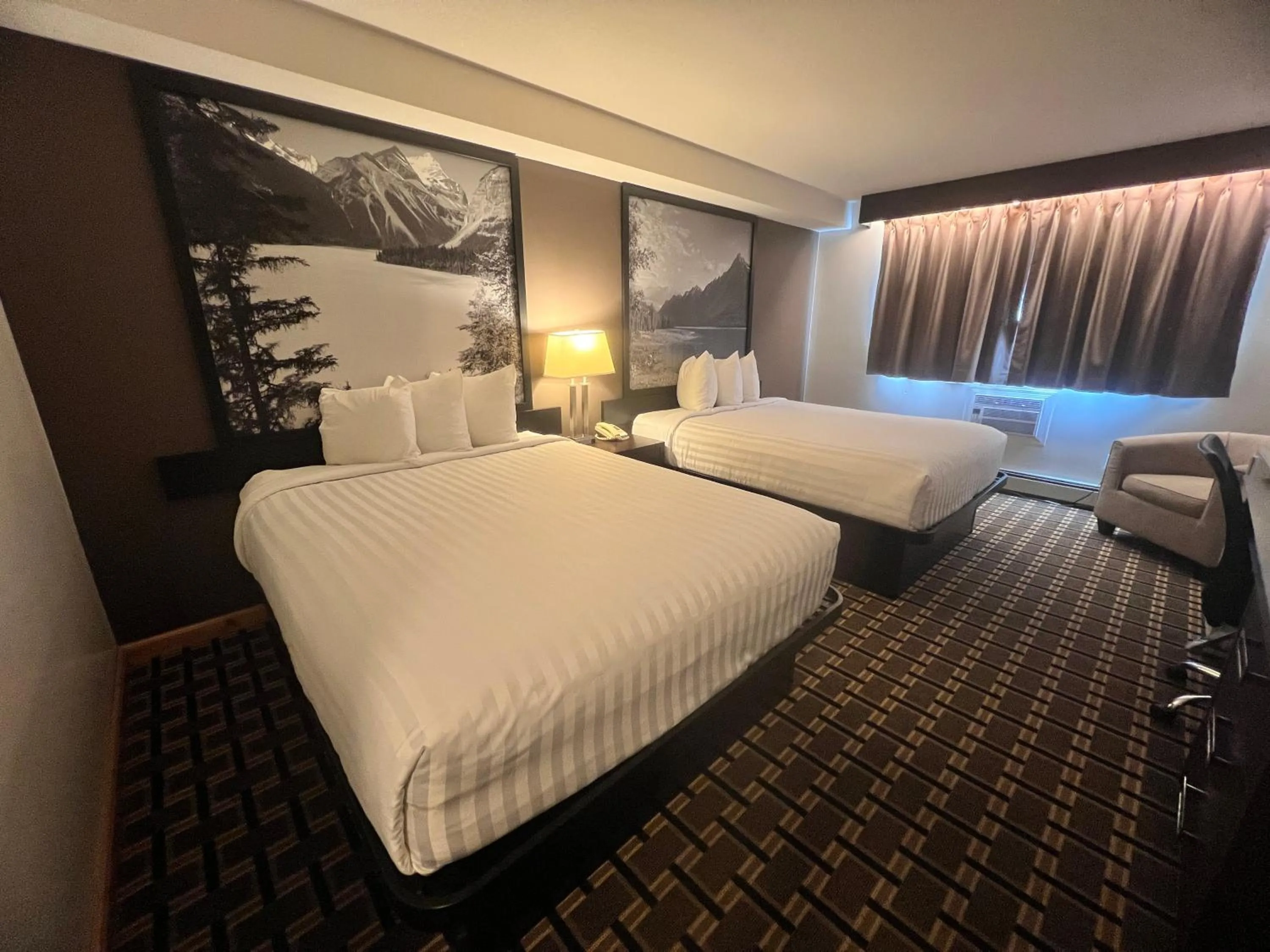 Queen Room with Two Queen Beds - Non-Smoking in Super 8 by Wyndham Valemount