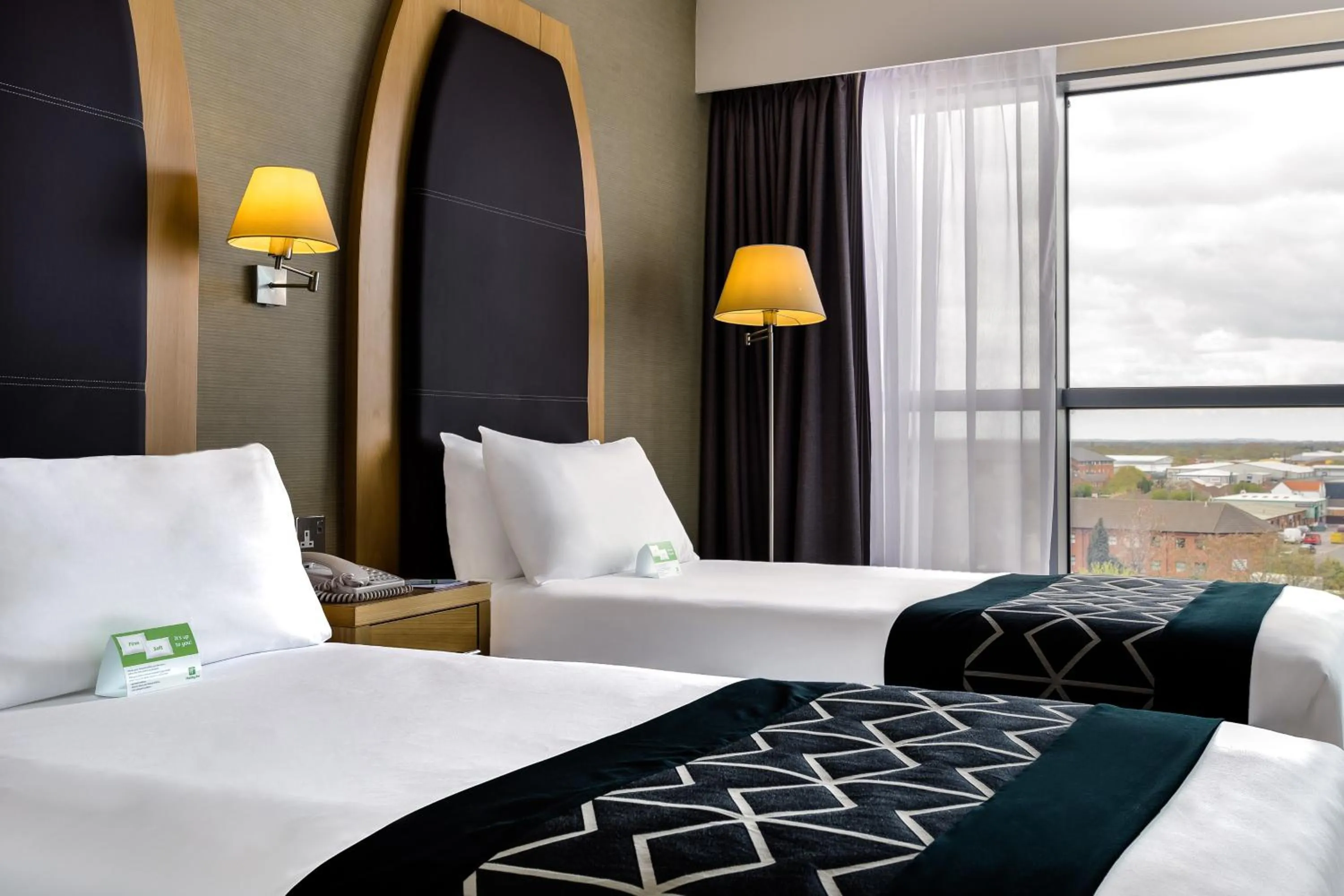 Standard Room with Two Single Beds in Holiday Inn Birmingham North - Cannock by IHG