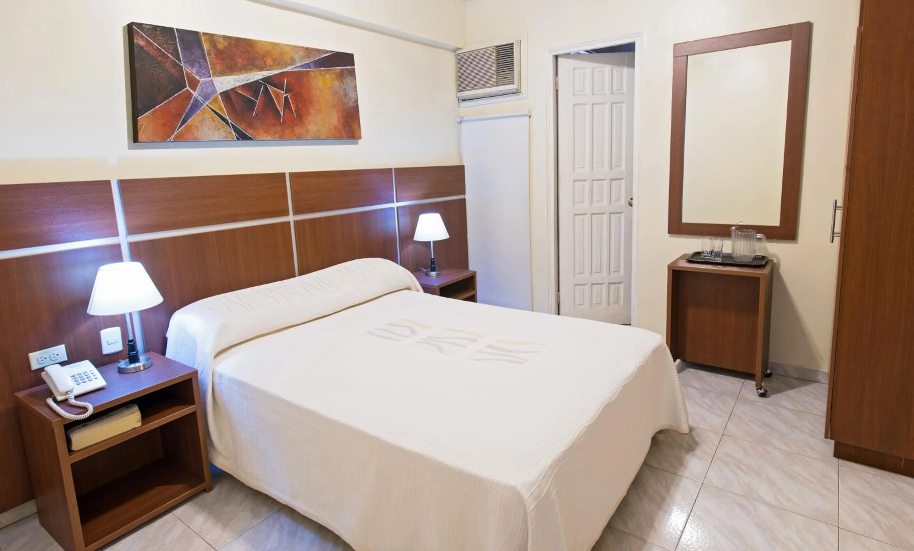 Basic Double Room in Hotel Benidorm Panama