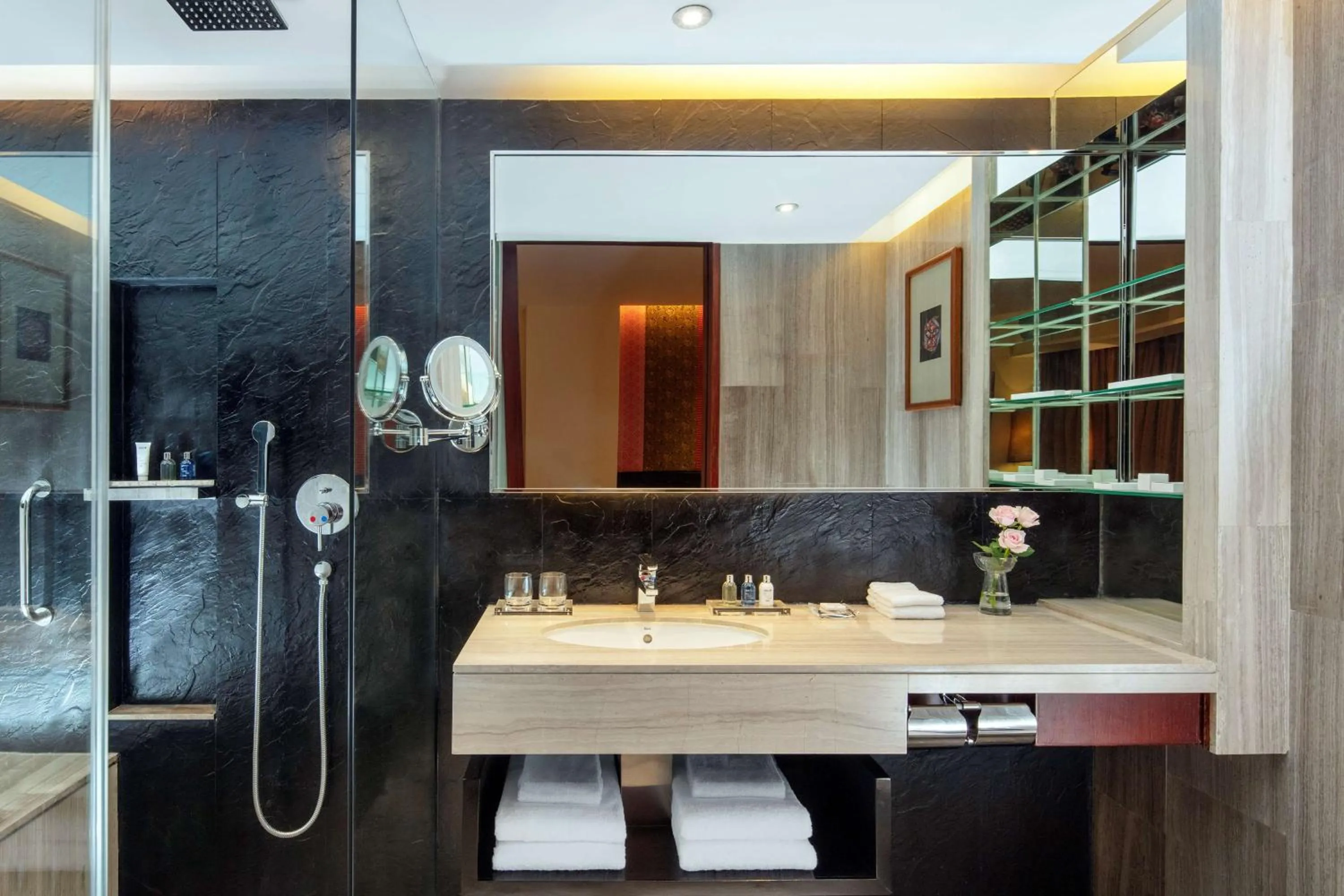 Standard Room in Radisson Blu Hotel Liuzhou