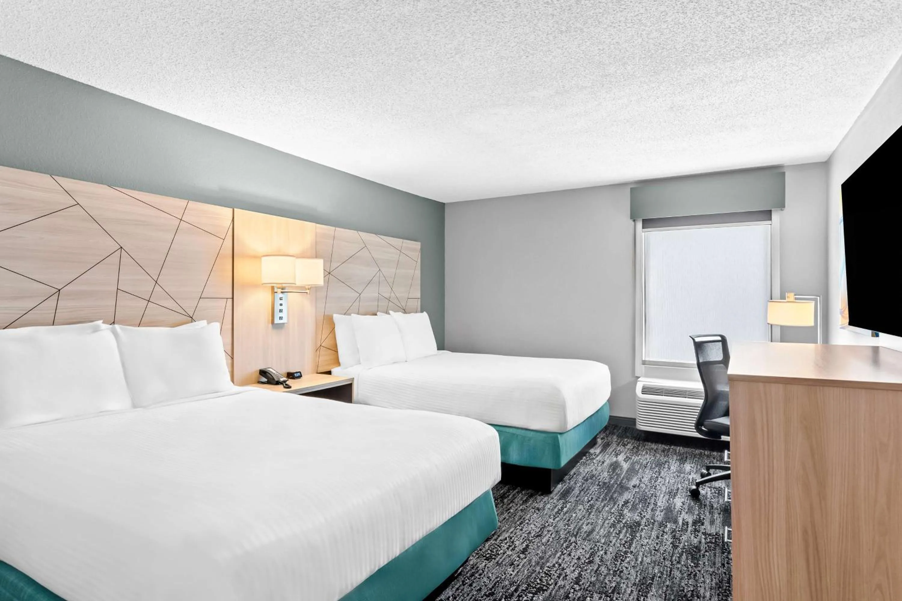 Queen Room with Two Queen Beds - Disability Access/Non-Smoking/Pet Friendly in Best Western Doswell Hotel