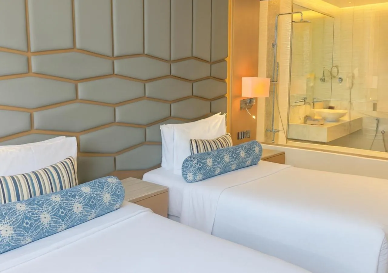 Superior Twin Room With Free access to Hotel's private beach at Palm - Jumeirah in Canal Central Hotel Business Bay