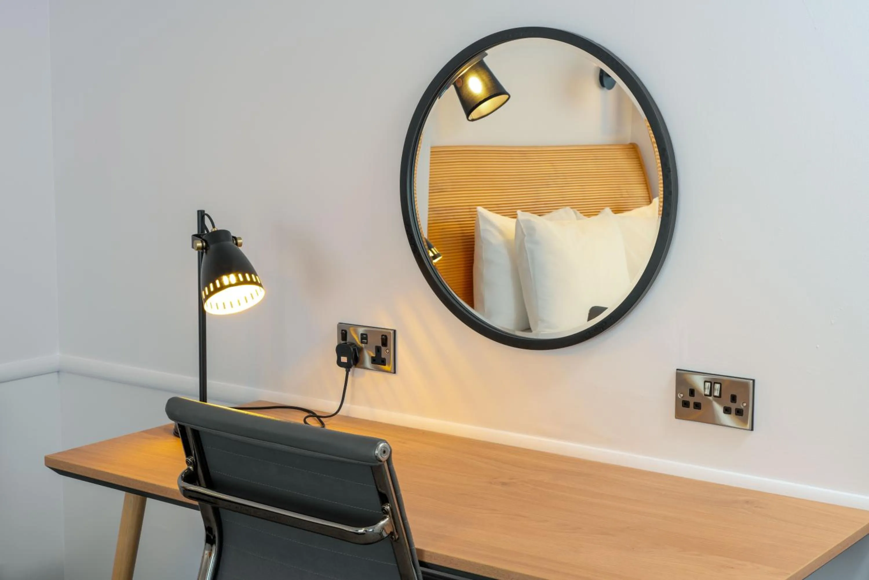 One-Bedroom Suite in Holiday Inn Bristol Filton by IHG