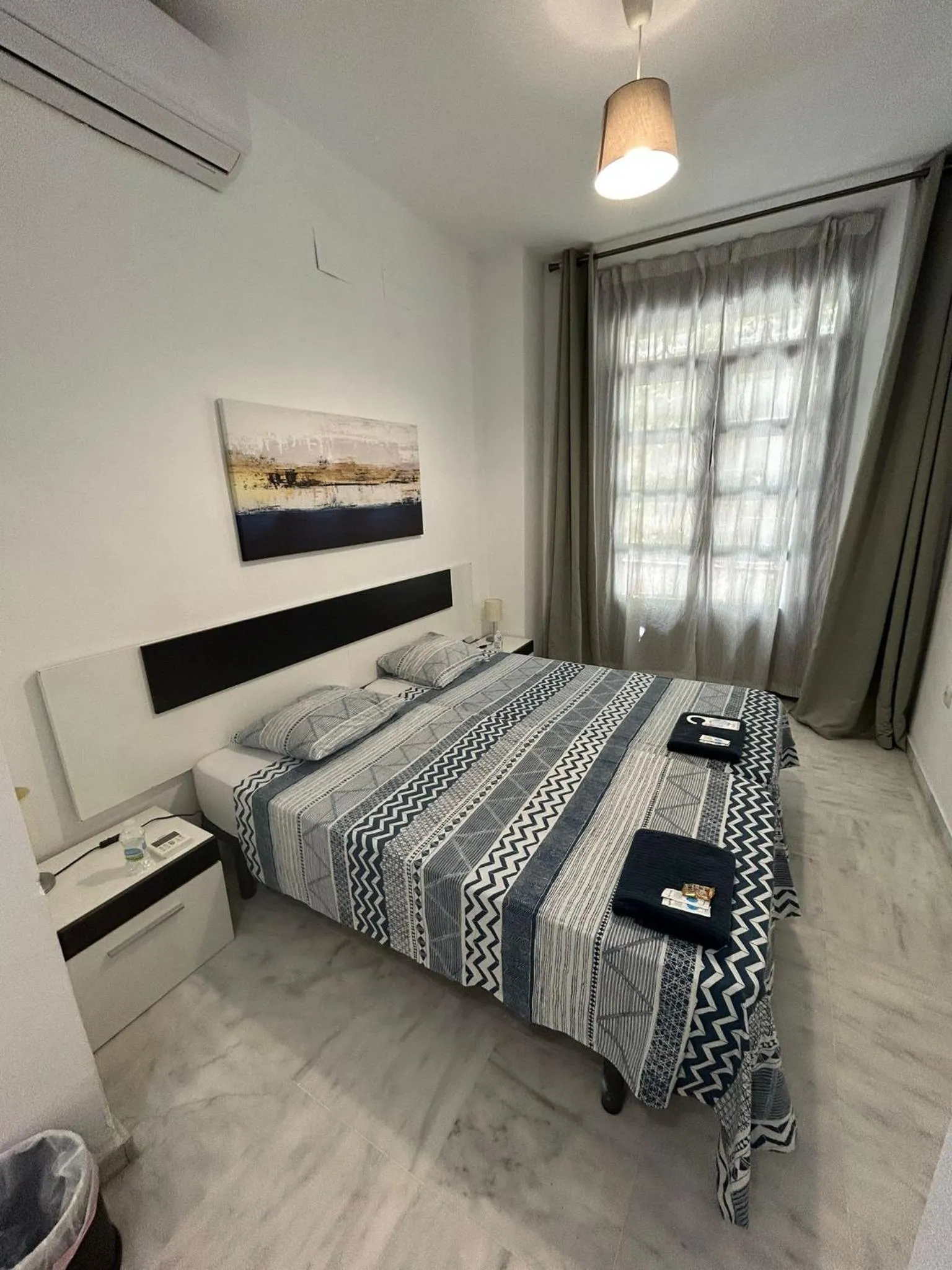 Twin Room with Private Bathroom in The Spot Central Hostel