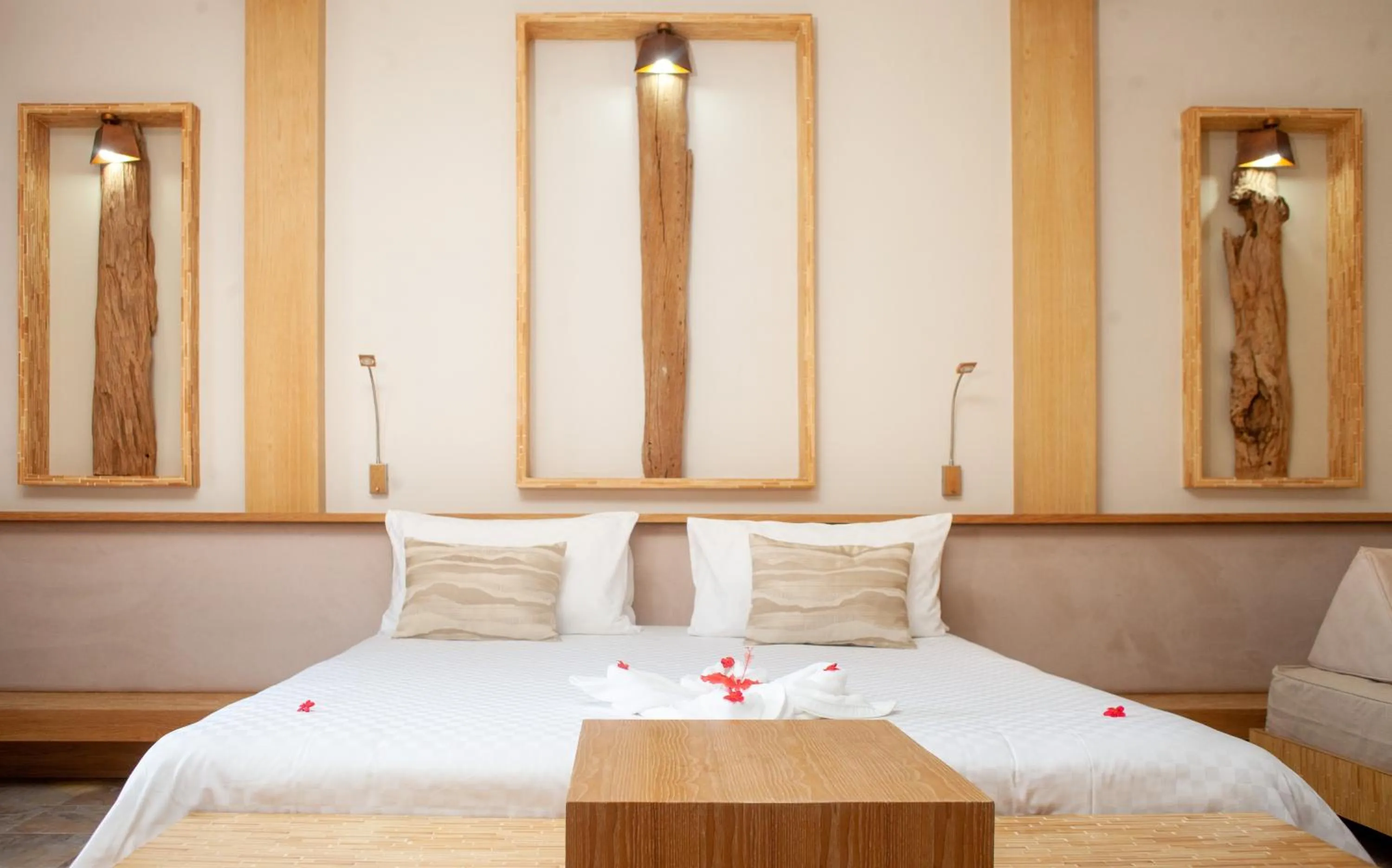 Deluxe Double or Twin Room in Royal Beach Hôtel