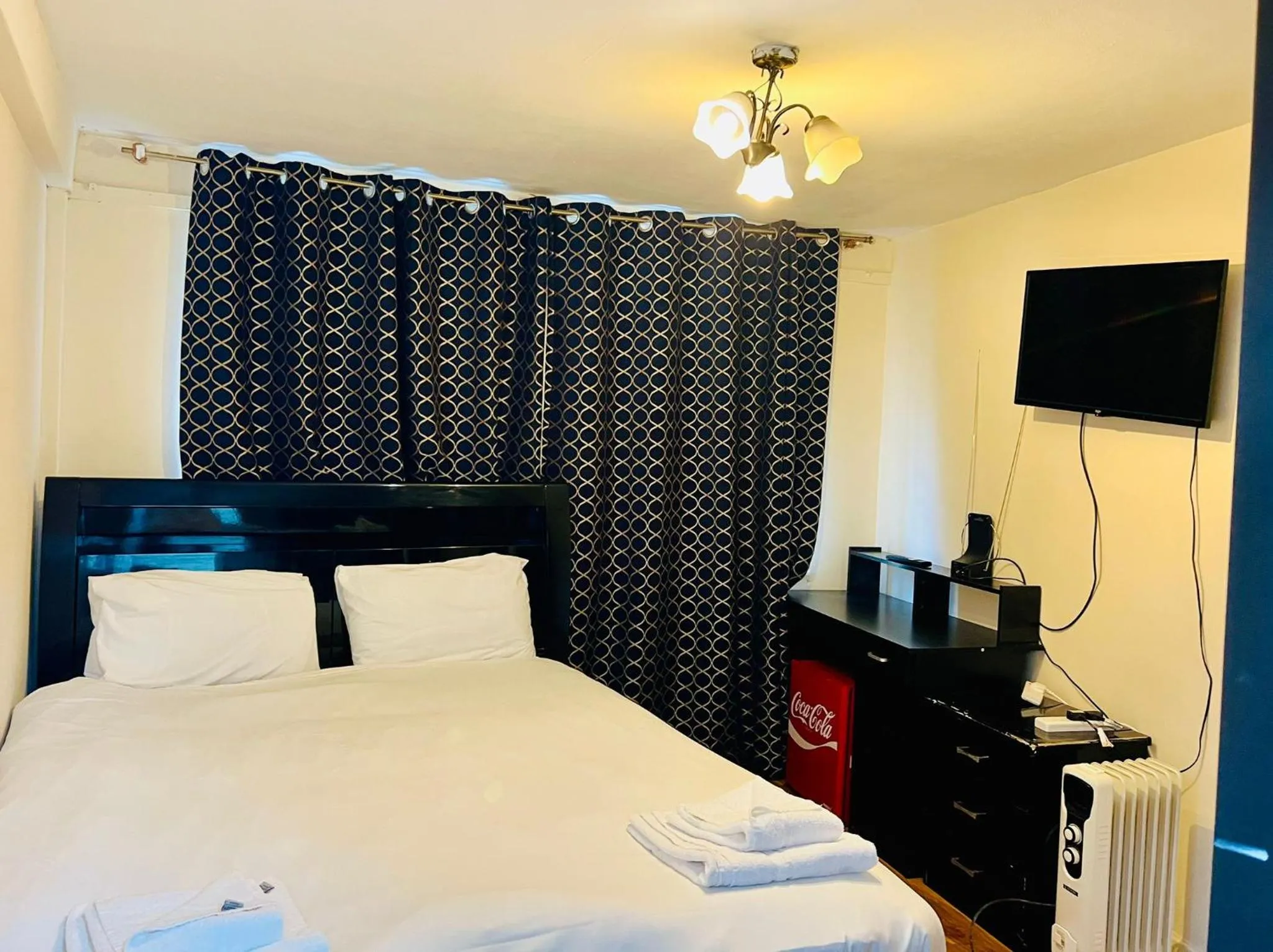 One-Bedroom Apartment in The Bridge House Hotel