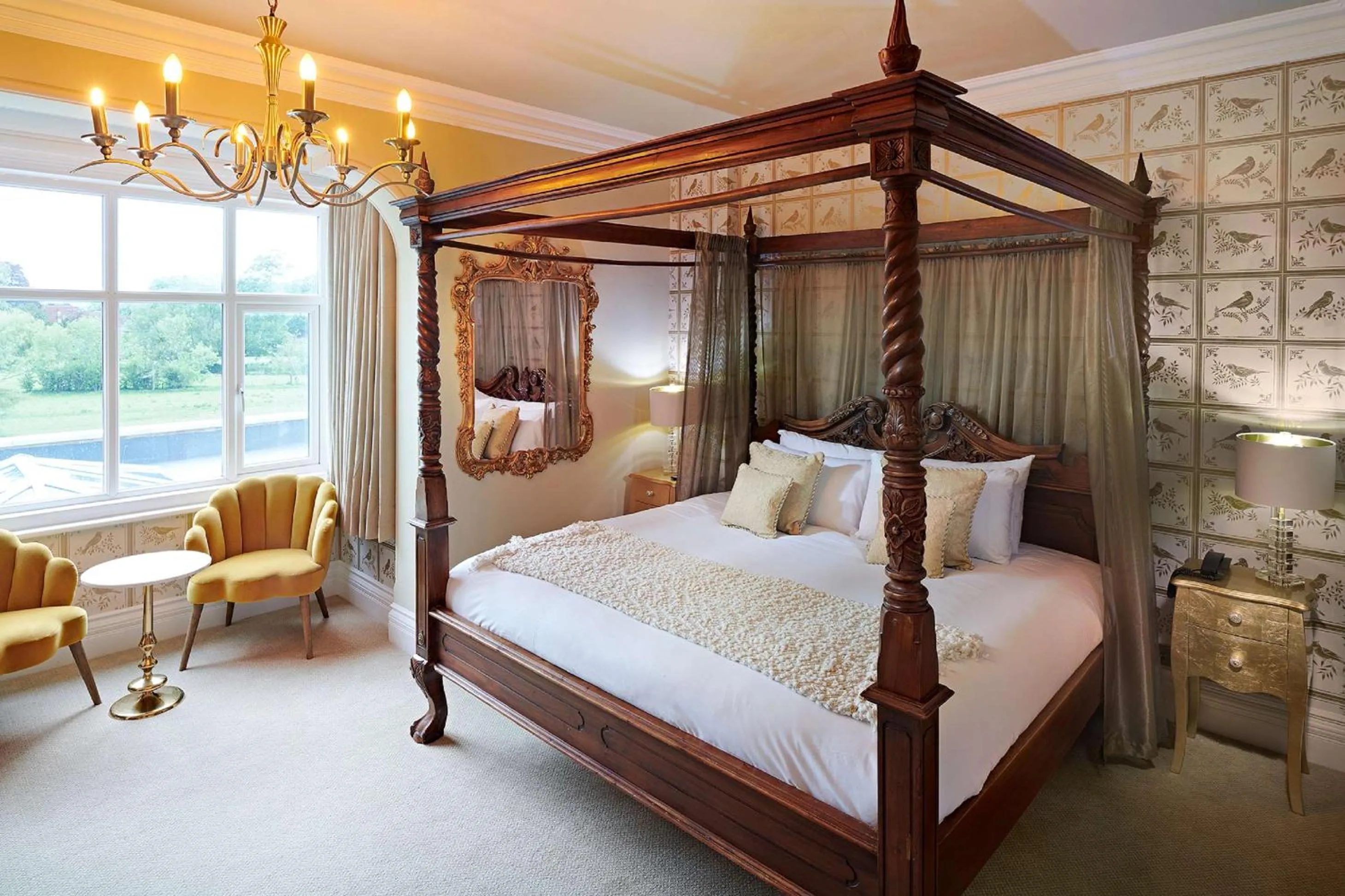 Deluxe King Room with River View in The Riverside