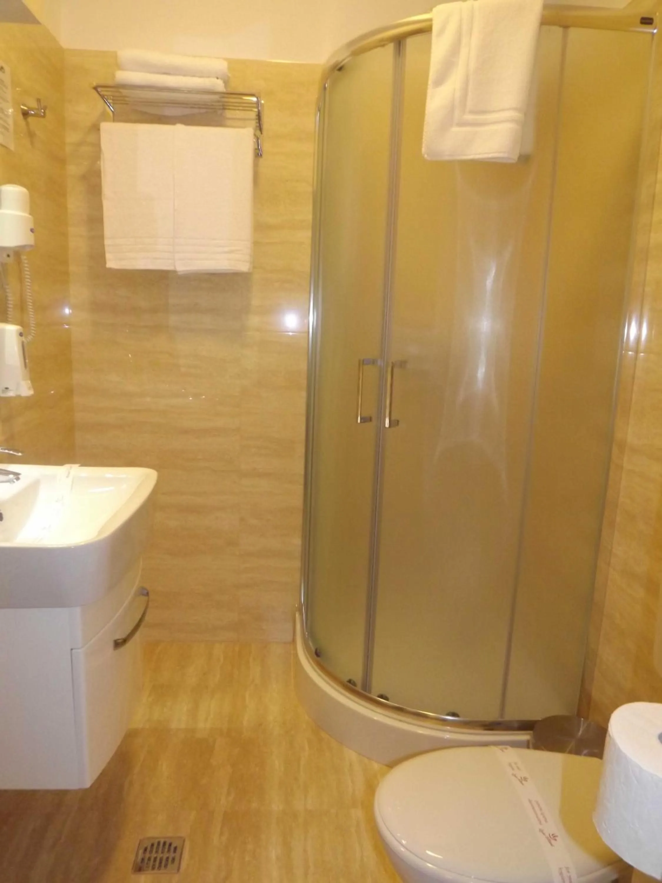West Plaza Hotel