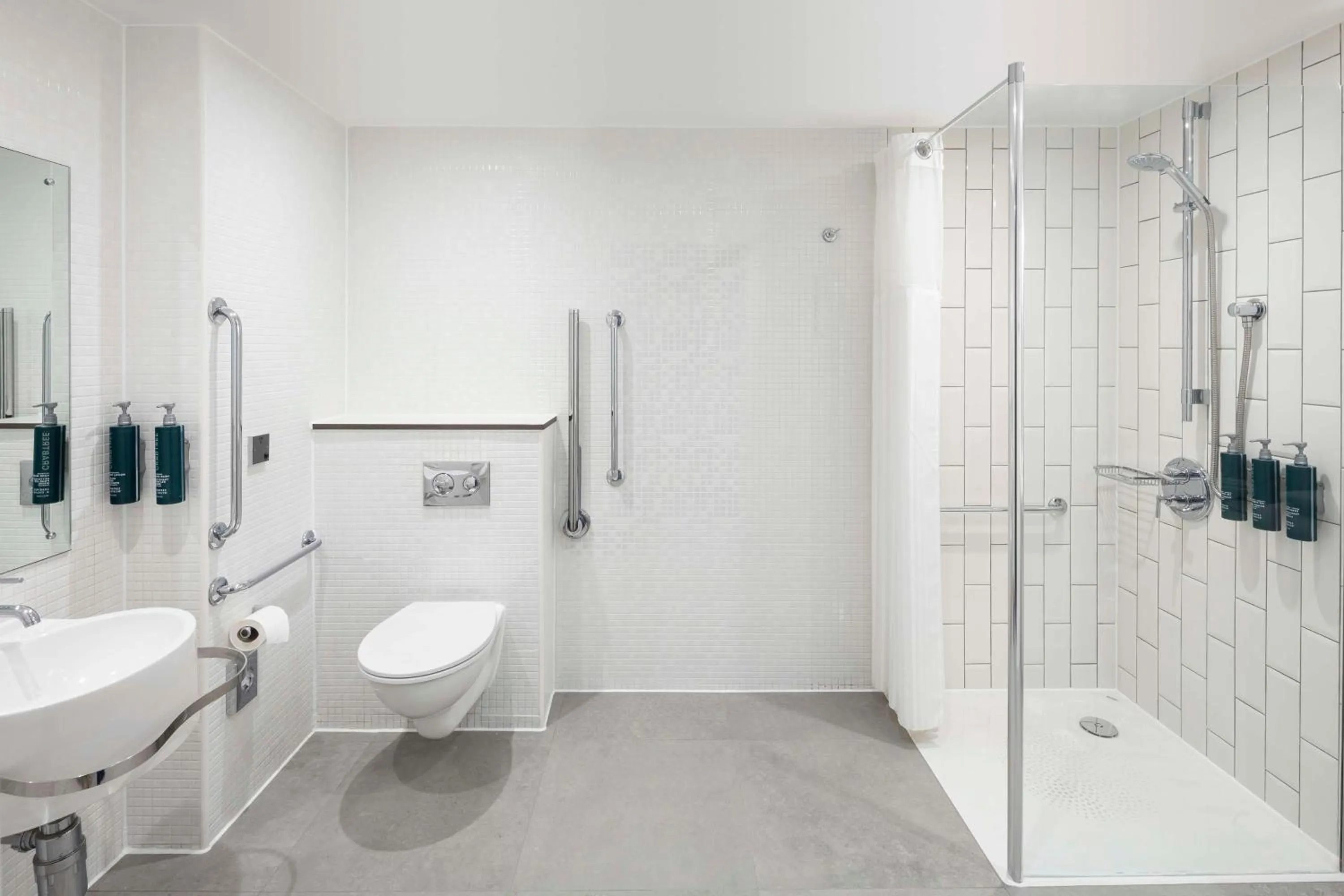 King Room - Mobility Access in DoubleTree by Hilton Manchester Piccadilly