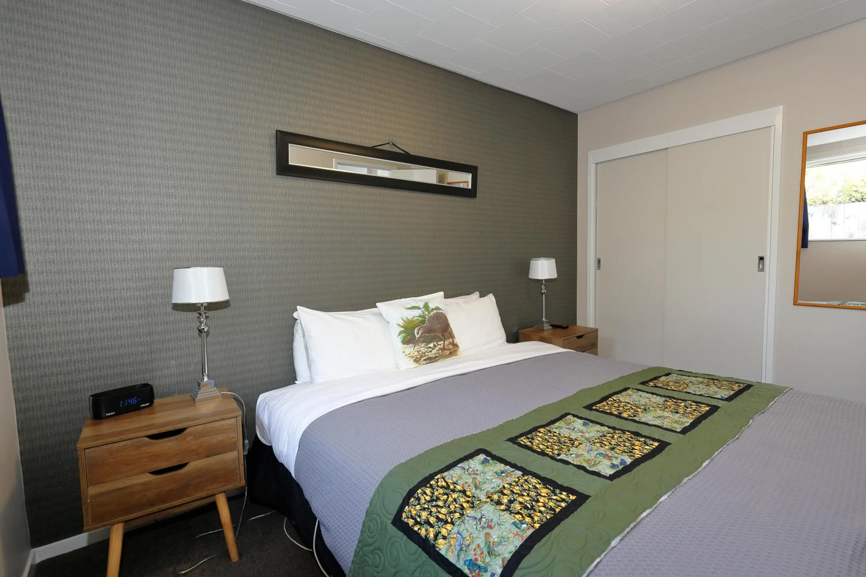 One Bedroom Plus in Aden Motel