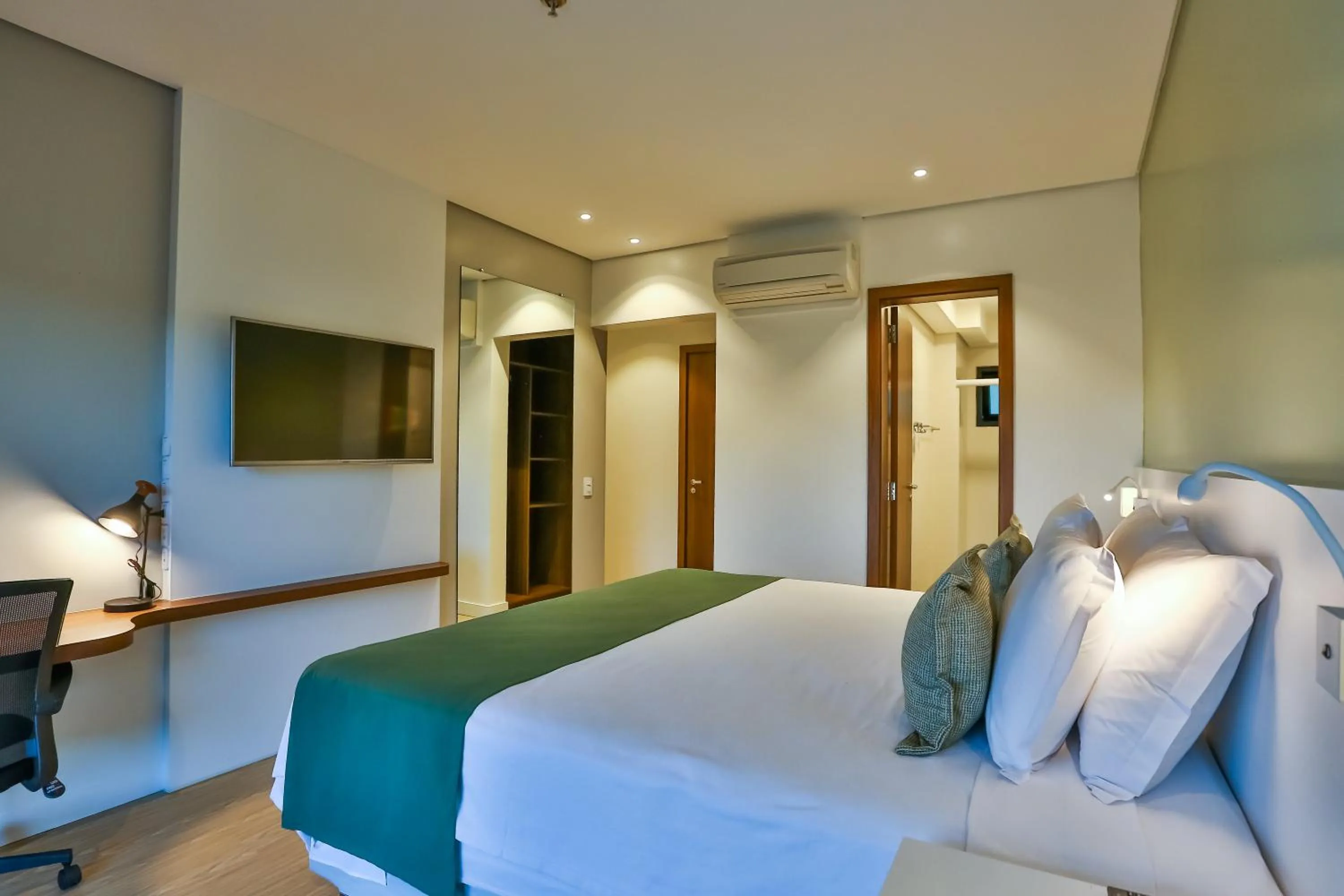 Superior King Room in Quality Hotel Blumenau