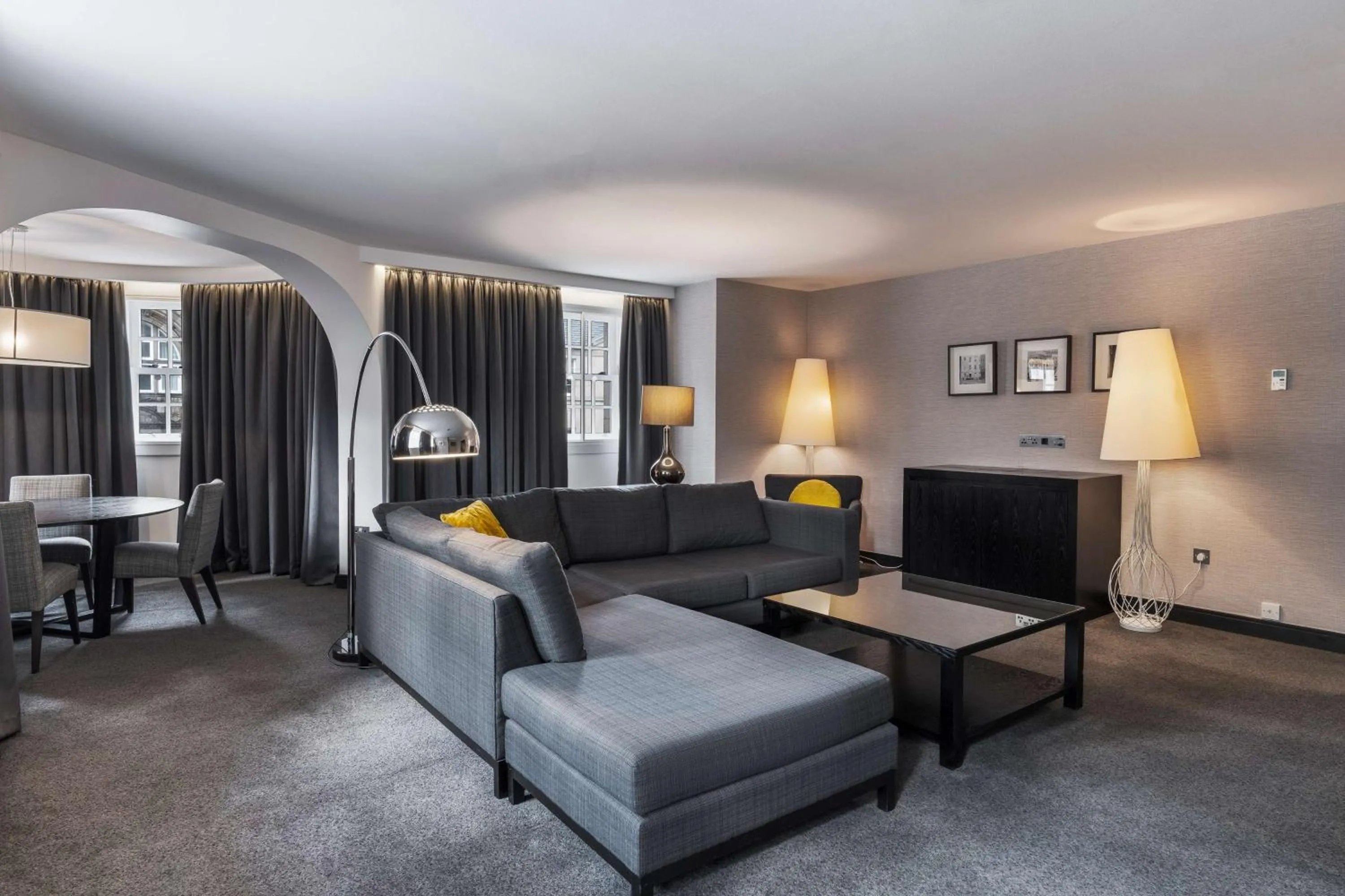 Royal Mile Suite in Radisson Blu Hotel, Edinburgh City Centre