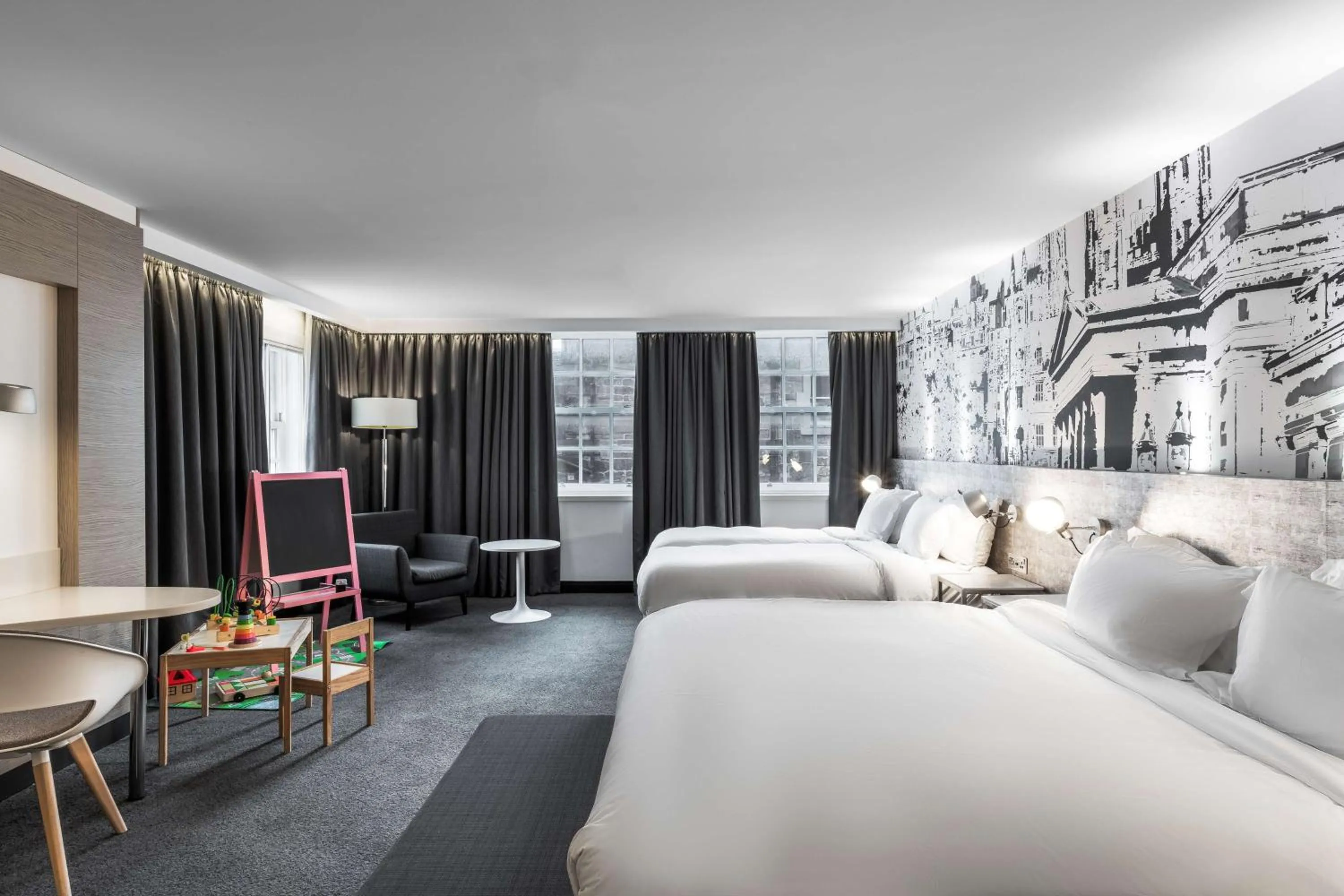 Family Room in Radisson Blu Hotel, Edinburgh City Centre