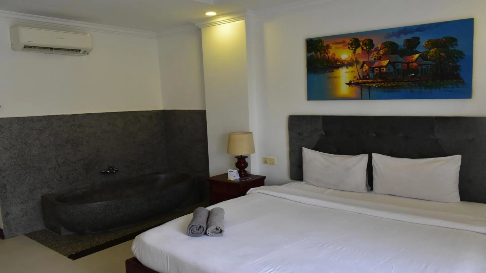 Superior Double Room in Mad Monkey Hostel Siem Reap
