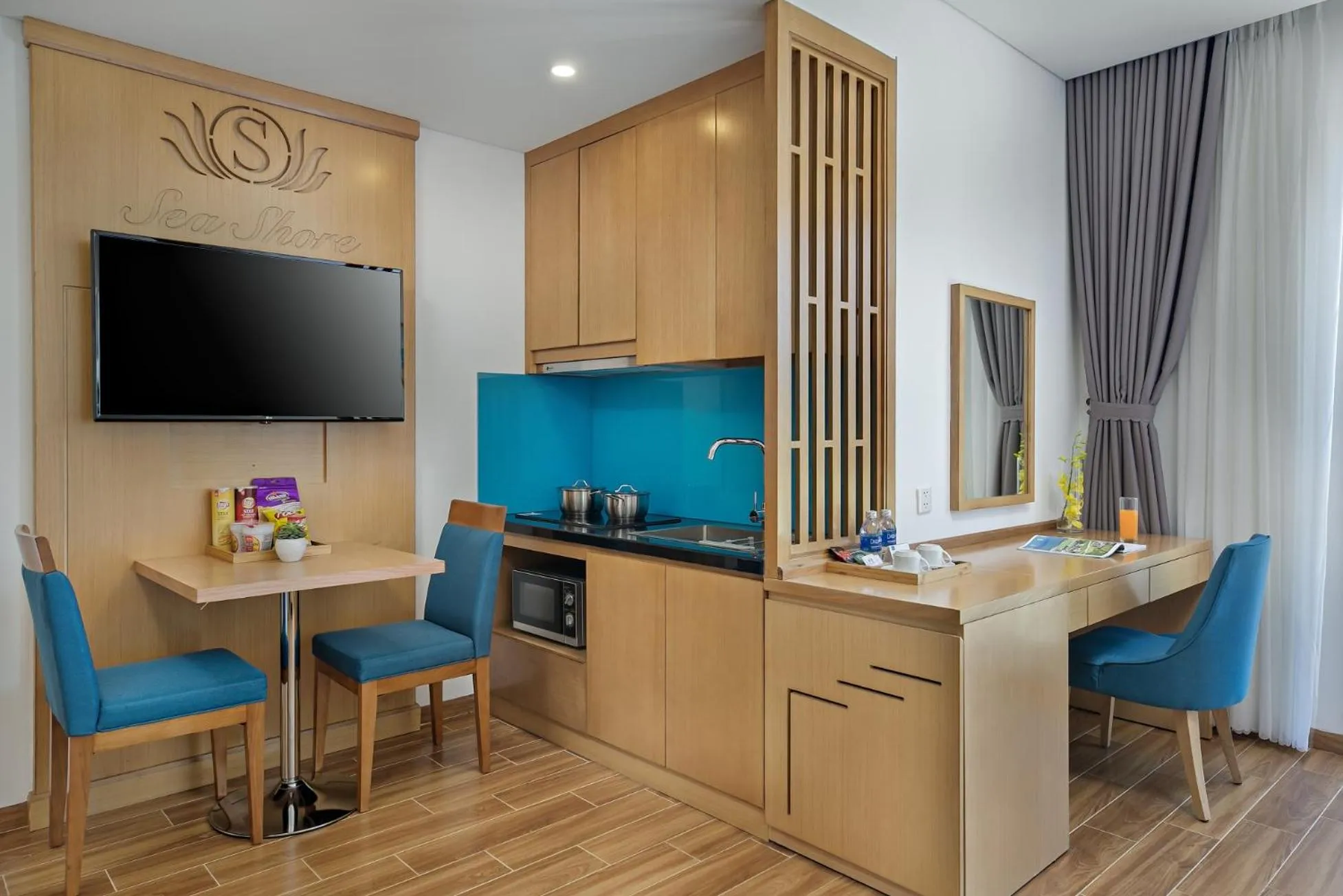 Twin Studio with City View in Seashore Hotel & Apartment