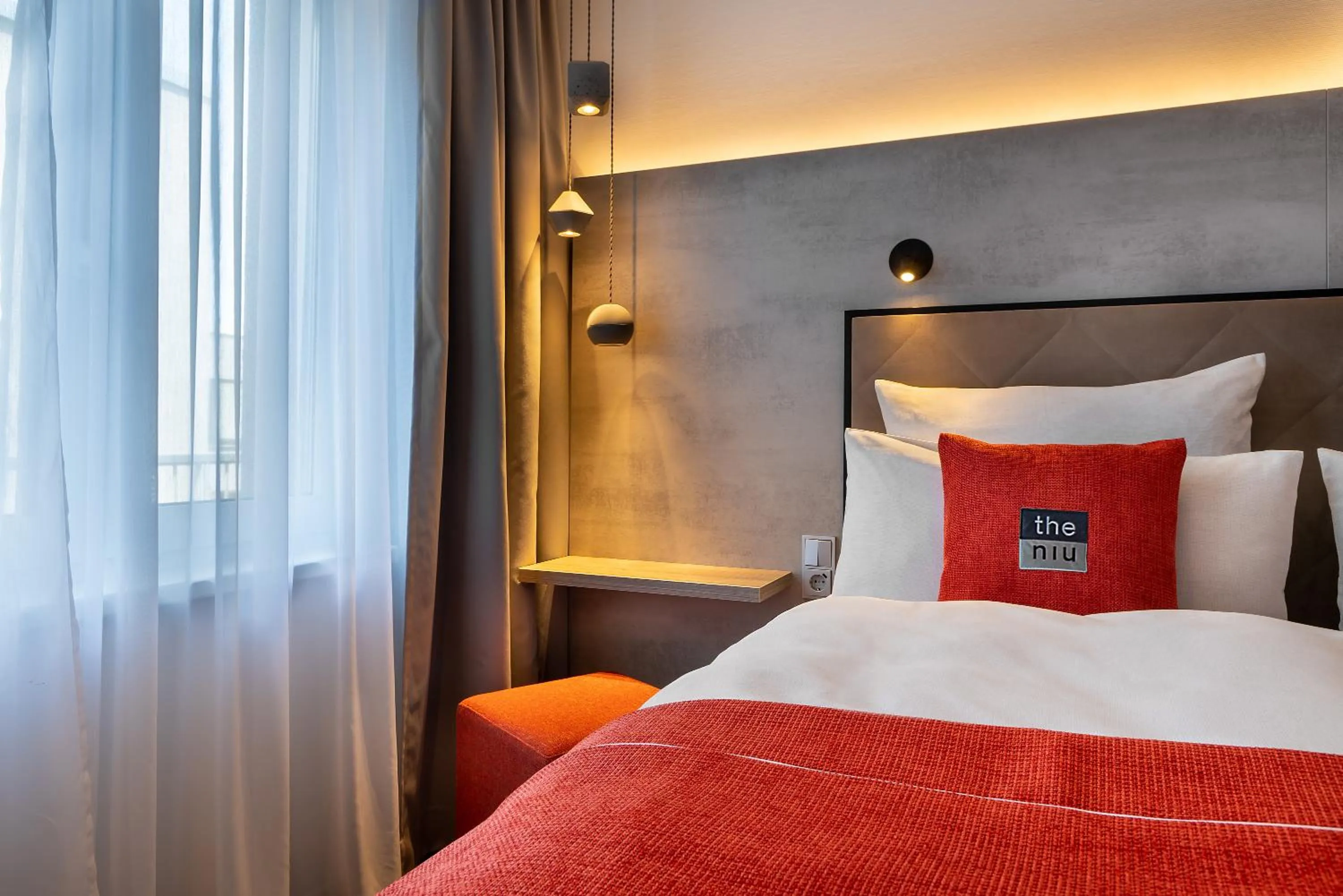 Standard Queen Room - Accessible in Holiday Inn - the niu, Hide Berlin Friedrichshain by IHG