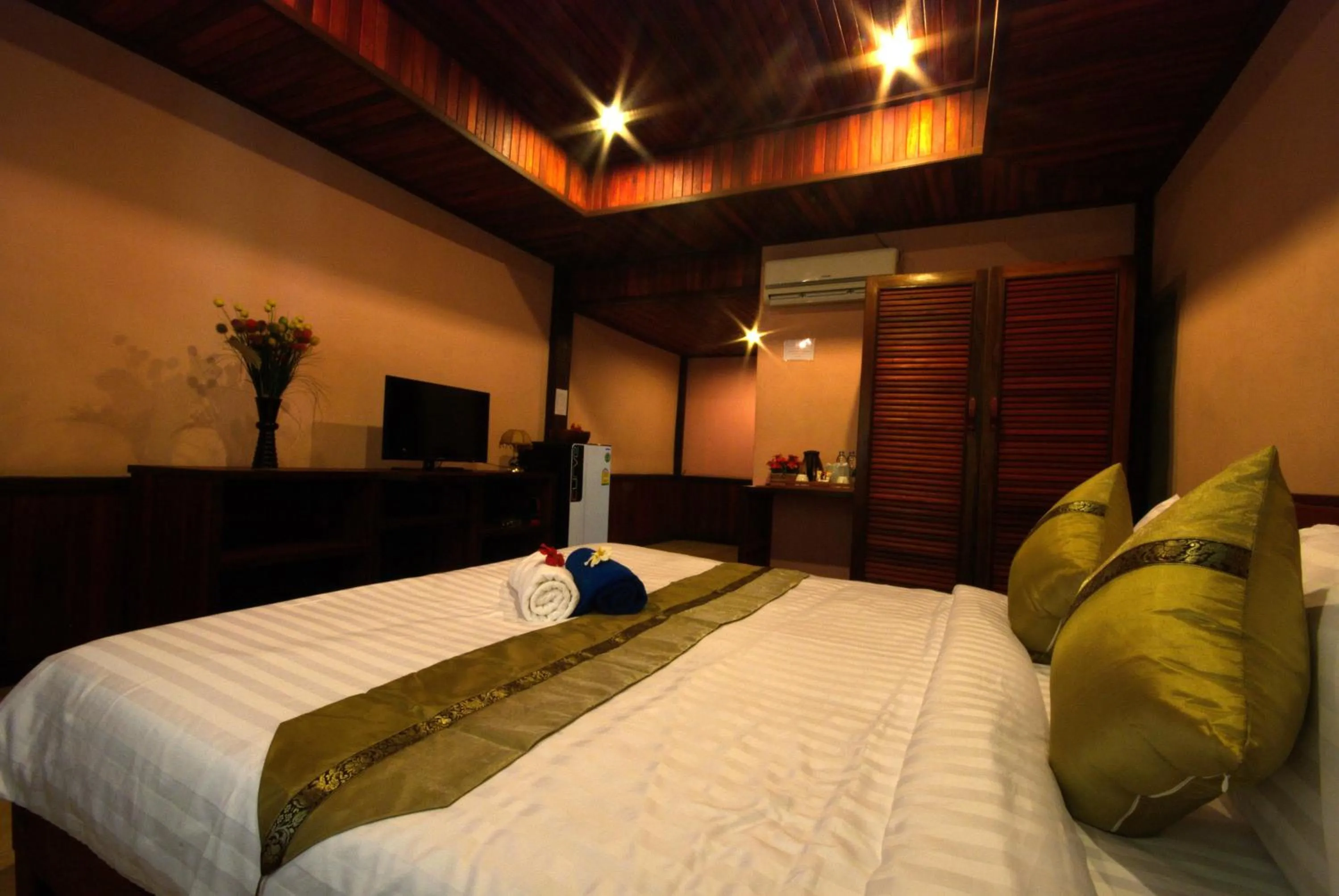 Standard Double Room in Sangsawan Palace Khaolak Resort