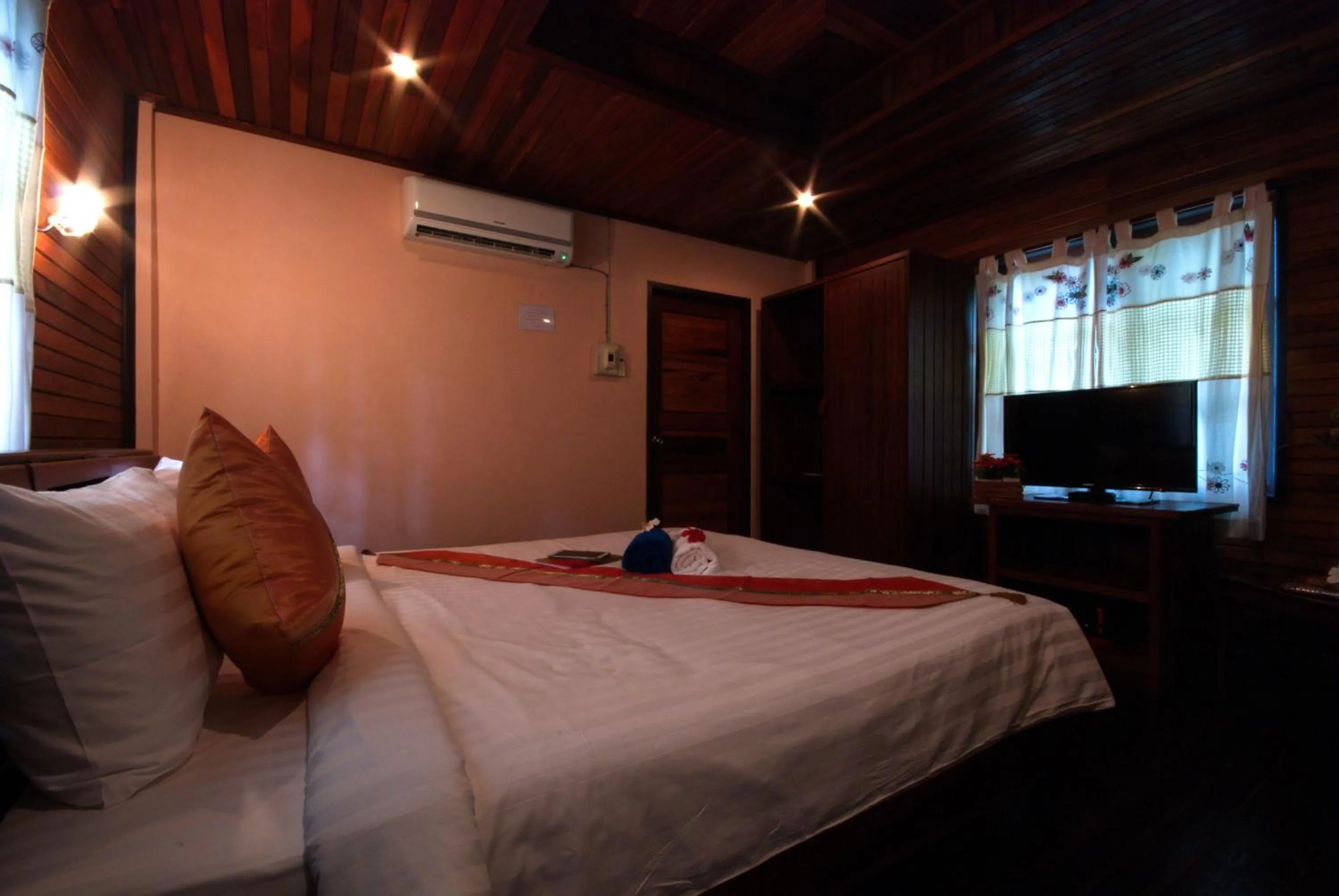 Deluxe Bungalow in Sangsawan Palace Khaolak Resort