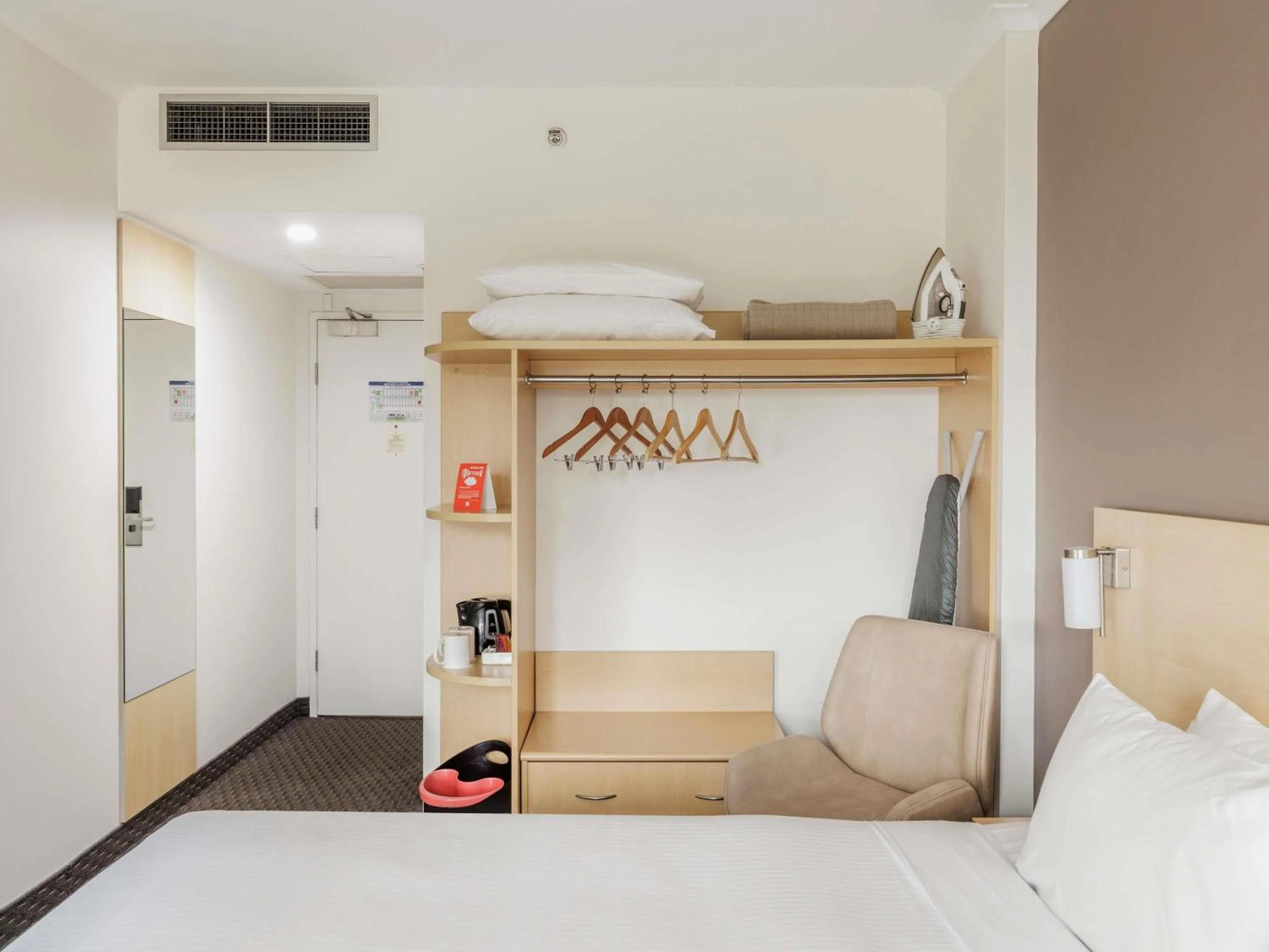 Standard Double Room in ibis Sydney Olympic Park