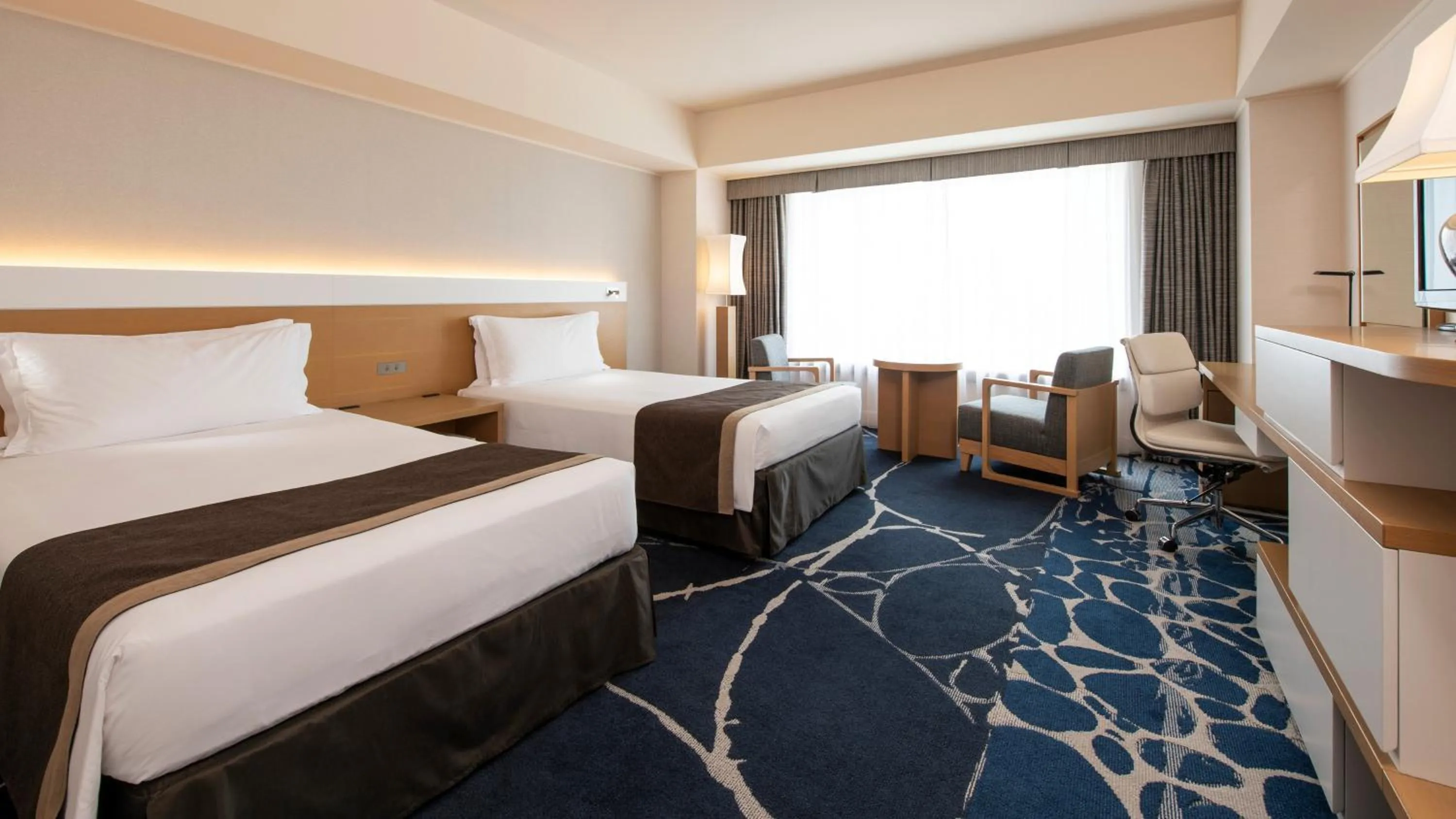 Premium Twin Room with City View in InterContinental Yokohama Grand by IHG