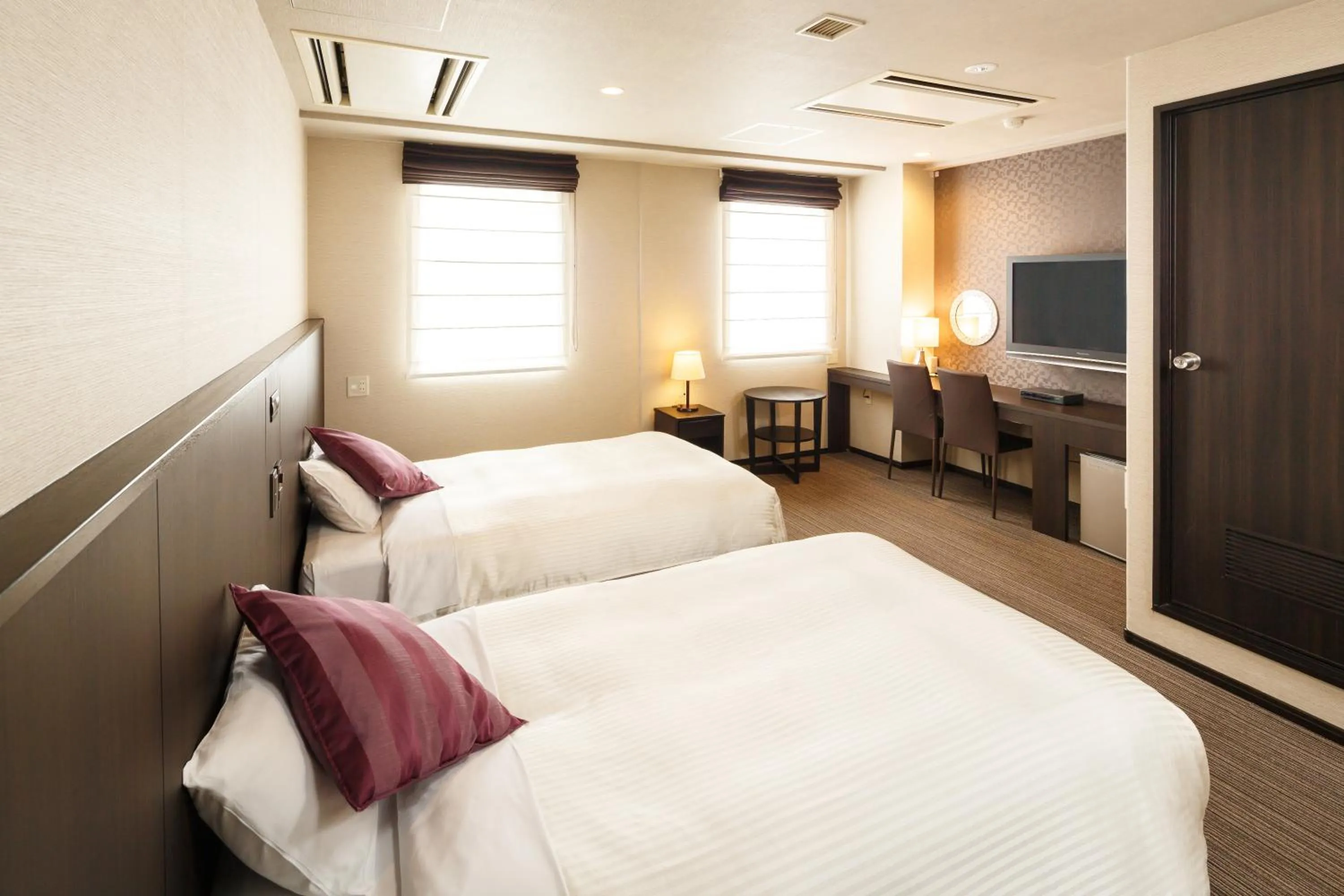 Superior Twin Room - Non-Smoking in Sunsky Hotel