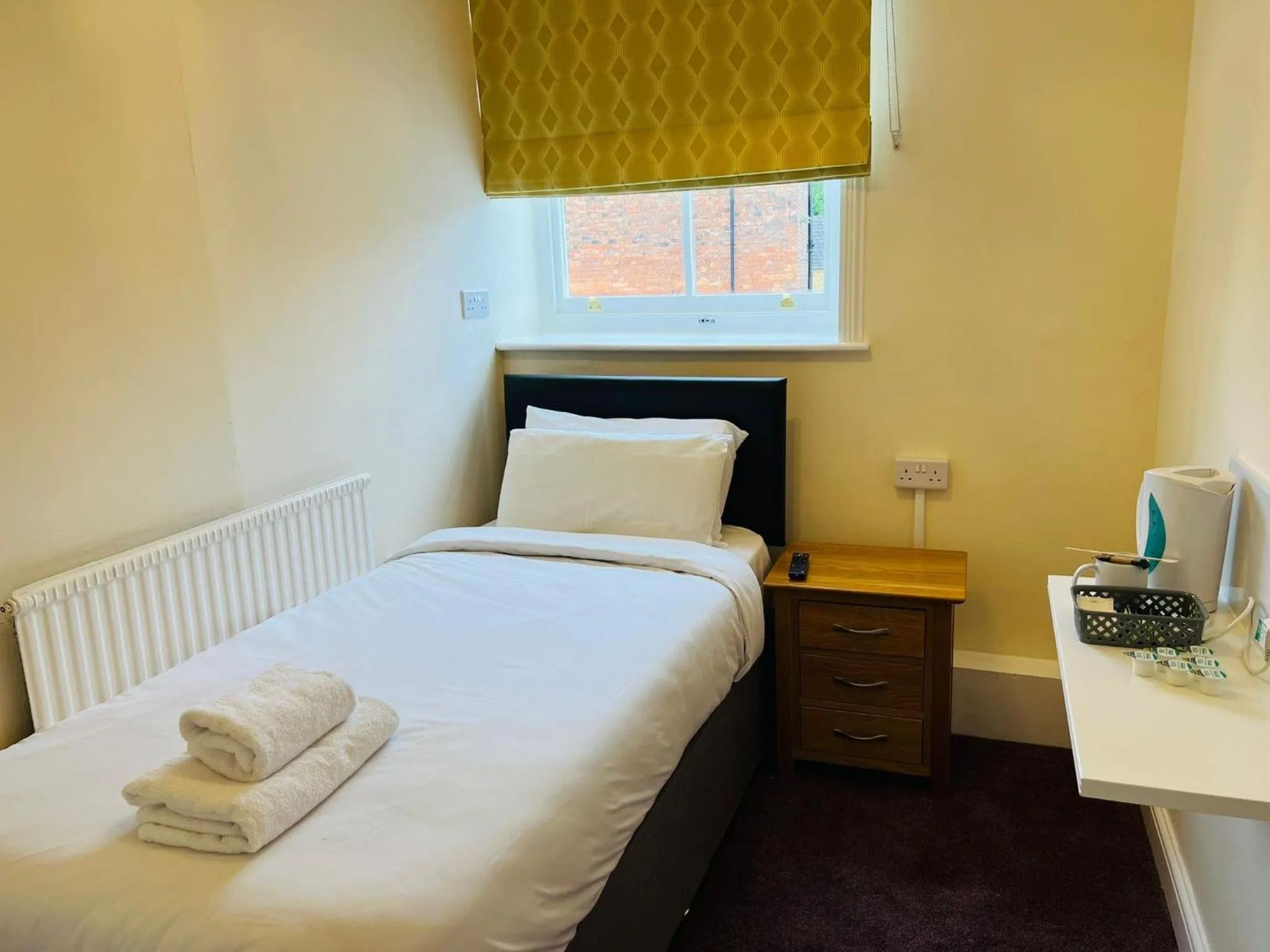 Standard Single Room in Rothwell House Hotel