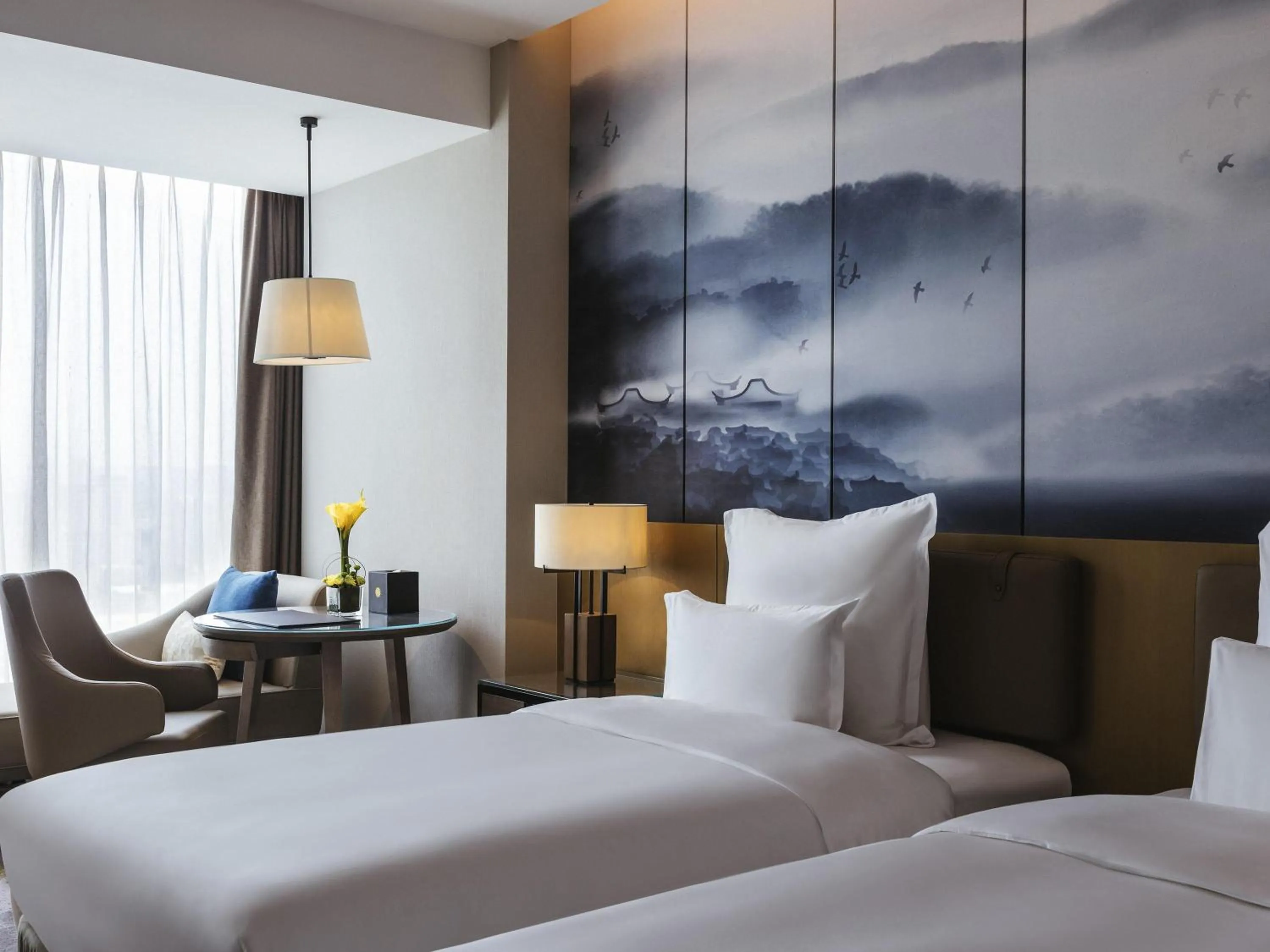 Superior Twin Room with City View in Pullman Fuzhou Tahoe