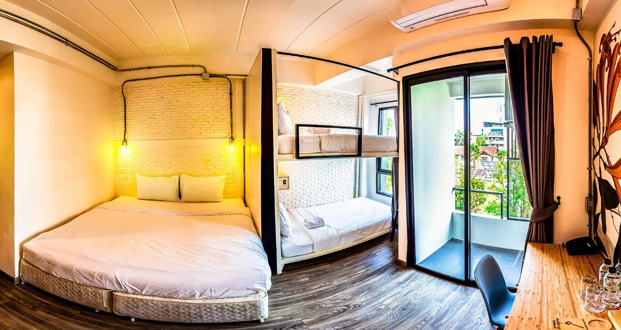 Family Room in Bangkok Oasis Hotel